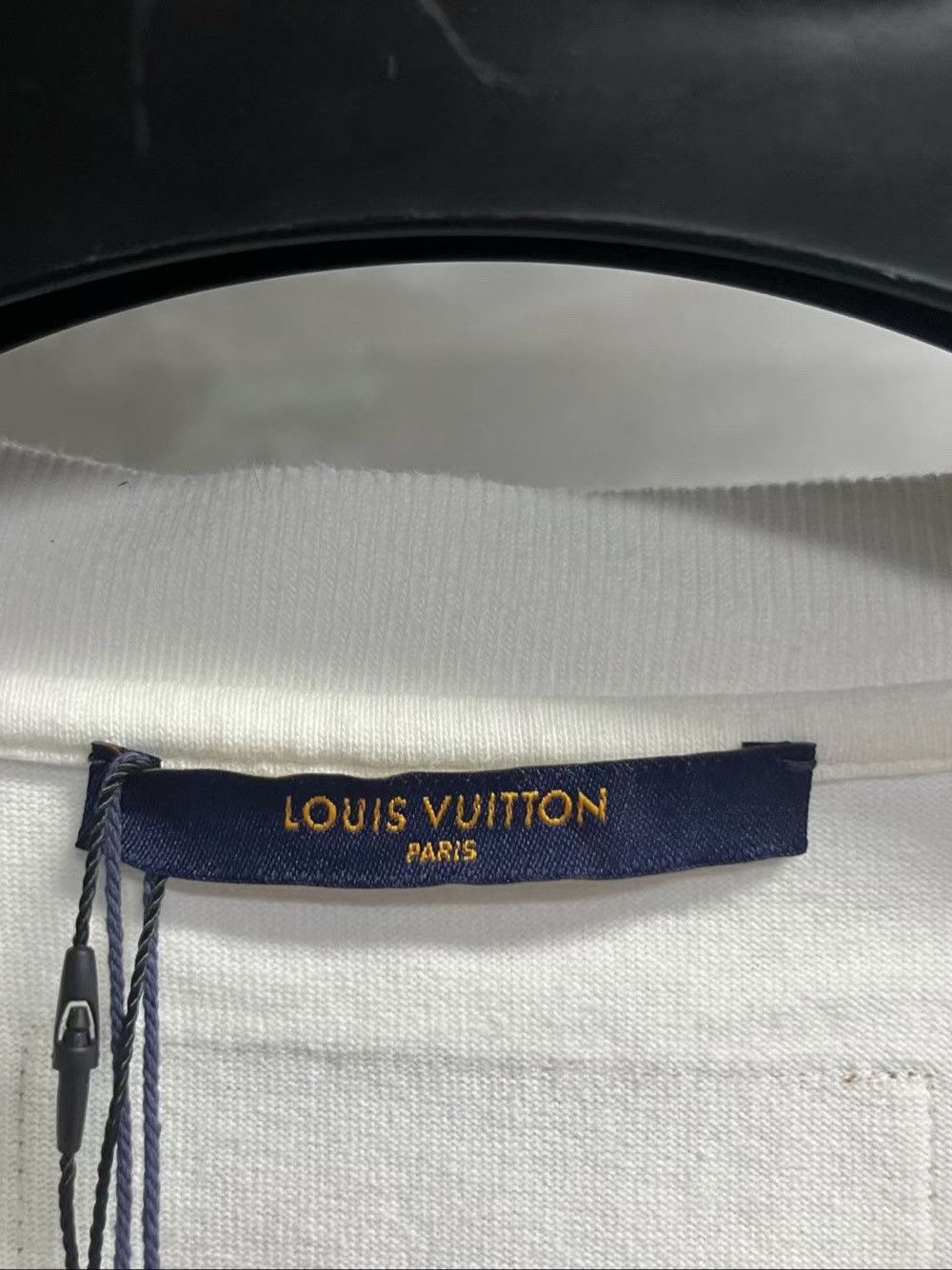 Louis Vuitton Louis Vuitton Graffiti Embroidered T-Shirt Size XL Size US XL / EU 56 / 4 - 3 Thumbnail