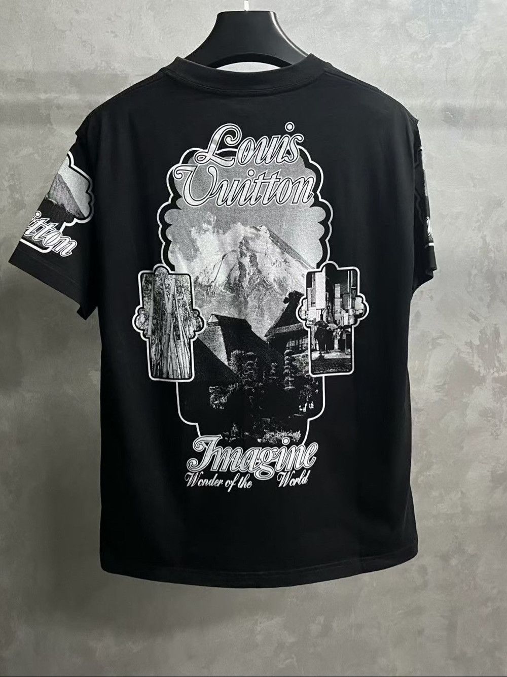 Louis Vuitton Louis Vuitton Holy Mountain Graphic T-Shirt Size M Size US M / EU 48-50 / 2 - 2 Thumbnail