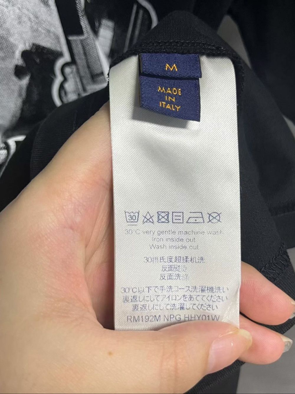 Louis Vuitton Louis Vuitton Holy Mountain Graphic T-Shirt Size M Size US M / EU 48-50 / 2 - 4 Thumbnail