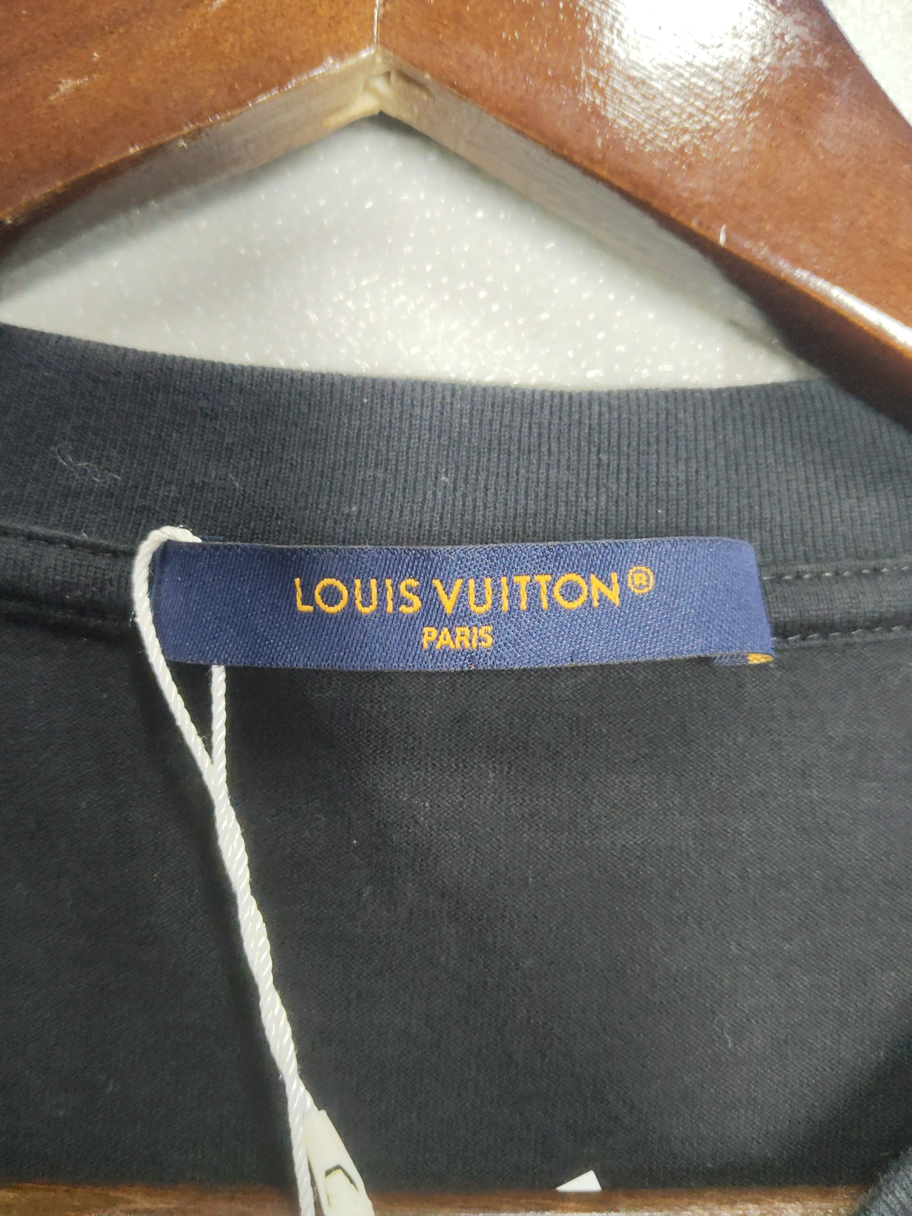 Louis Vuitton Louis Vuitton Monogram Gradient T-Shirt Size XXL Size US XXL / EU 58 / 5 - 3 Thumbnail