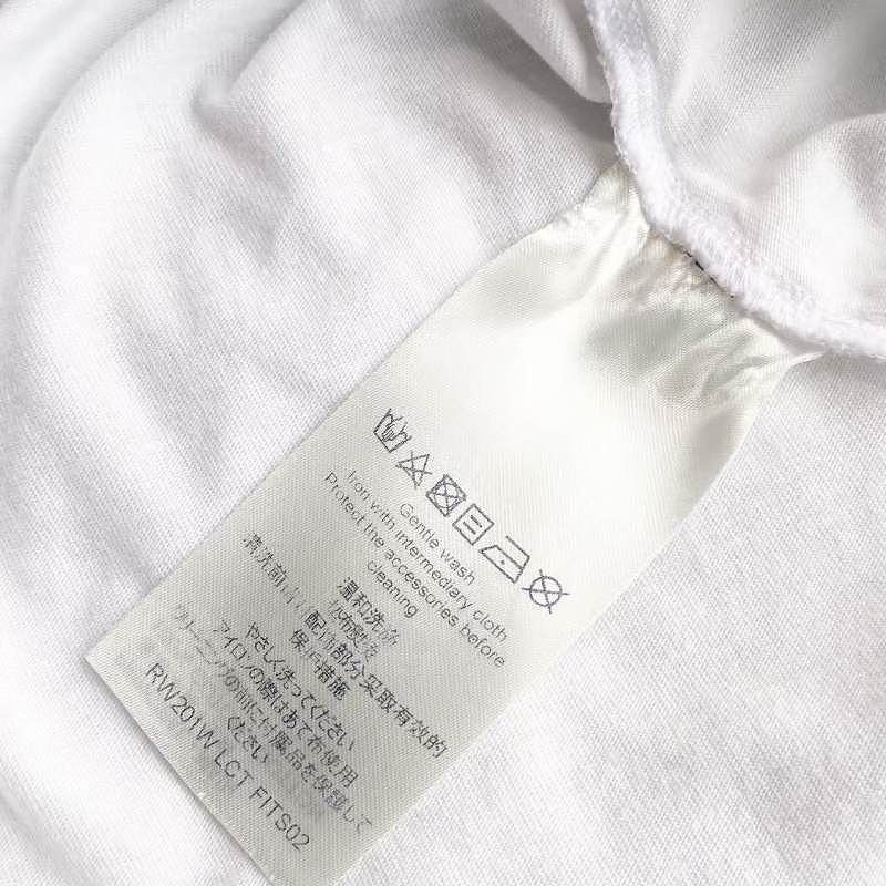Louis Vuitton Louis Vuitton Chain Logo T-Shirt Size S Size S / US 4 / IT 40 - 4 Thumbnail