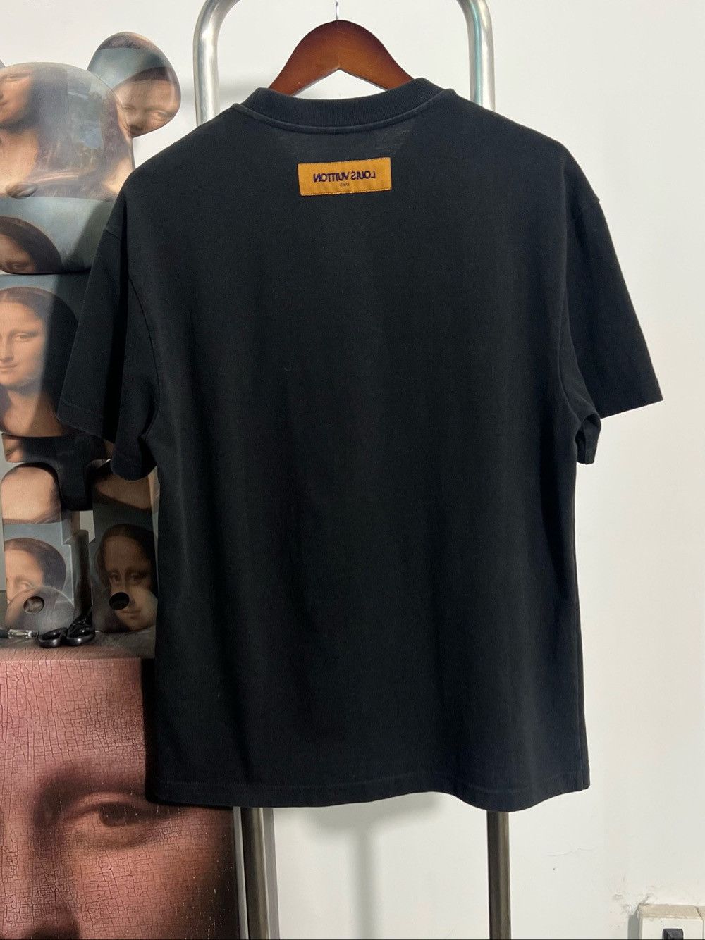 Louis Vuitton Louis Vuitton Beaded Logo T-Shirt Size M Size US M / EU 48-50 / 2 - 2 Thumbnail
