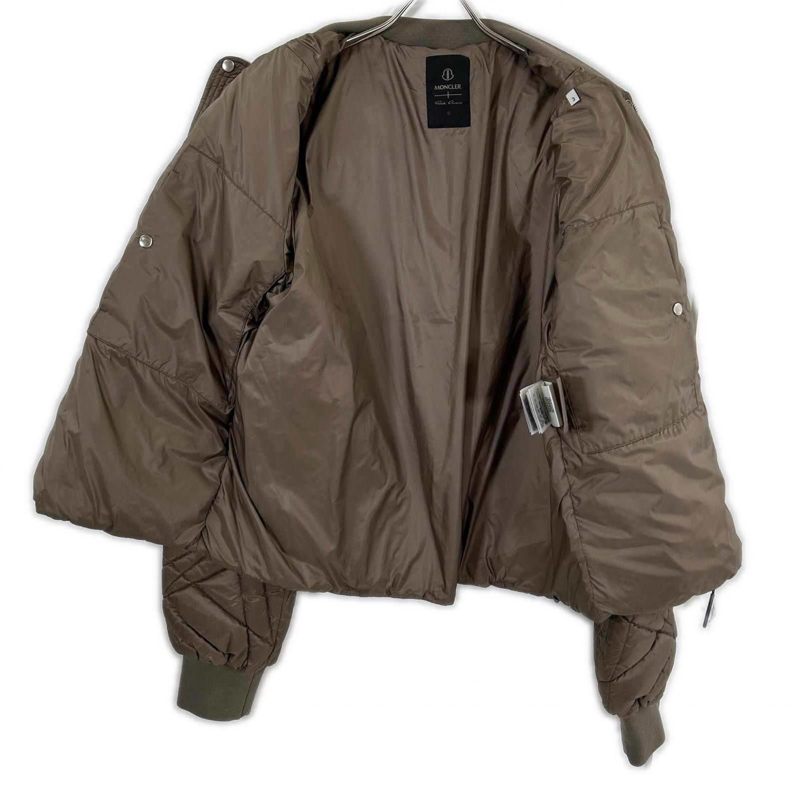 Moncler Moncler Moncler MEGAPENTA FLIGHT Down Jacket Textile Outerwear DUTY FREE for USA Size ONE SIZE - 5 Thumbnail