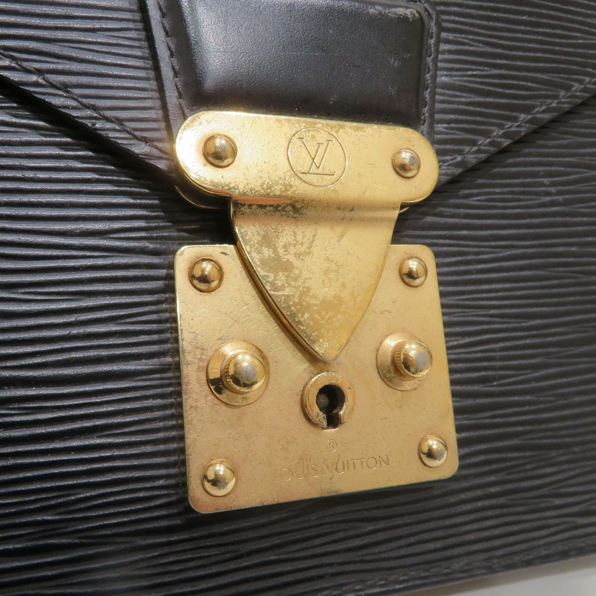 Louis Vuitton Louis Vuitton Louis Vuitton Système Dragonne Epi Leather Clutch Bag Leather Clutch Bag M52612 DUTY FREE for USA Size ONE SIZE - 8 Thumbnail