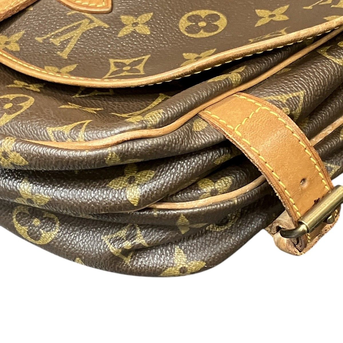 Louis Vuitton Louis Vuitton Louis Vuitton Saumur Monogram Shoulder Bag Textile Shoulder Bag M42256 DUTY FREE for USA Size ONE SIZE - 9 Thumbnail
