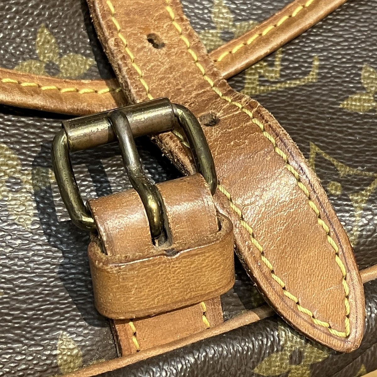Louis Vuitton Louis Vuitton Louis Vuitton Saumur Monogram Shoulder Bag Textile Shoulder Bag M42256 DUTY FREE for USA Size ONE SIZE - 7 Thumbnail
