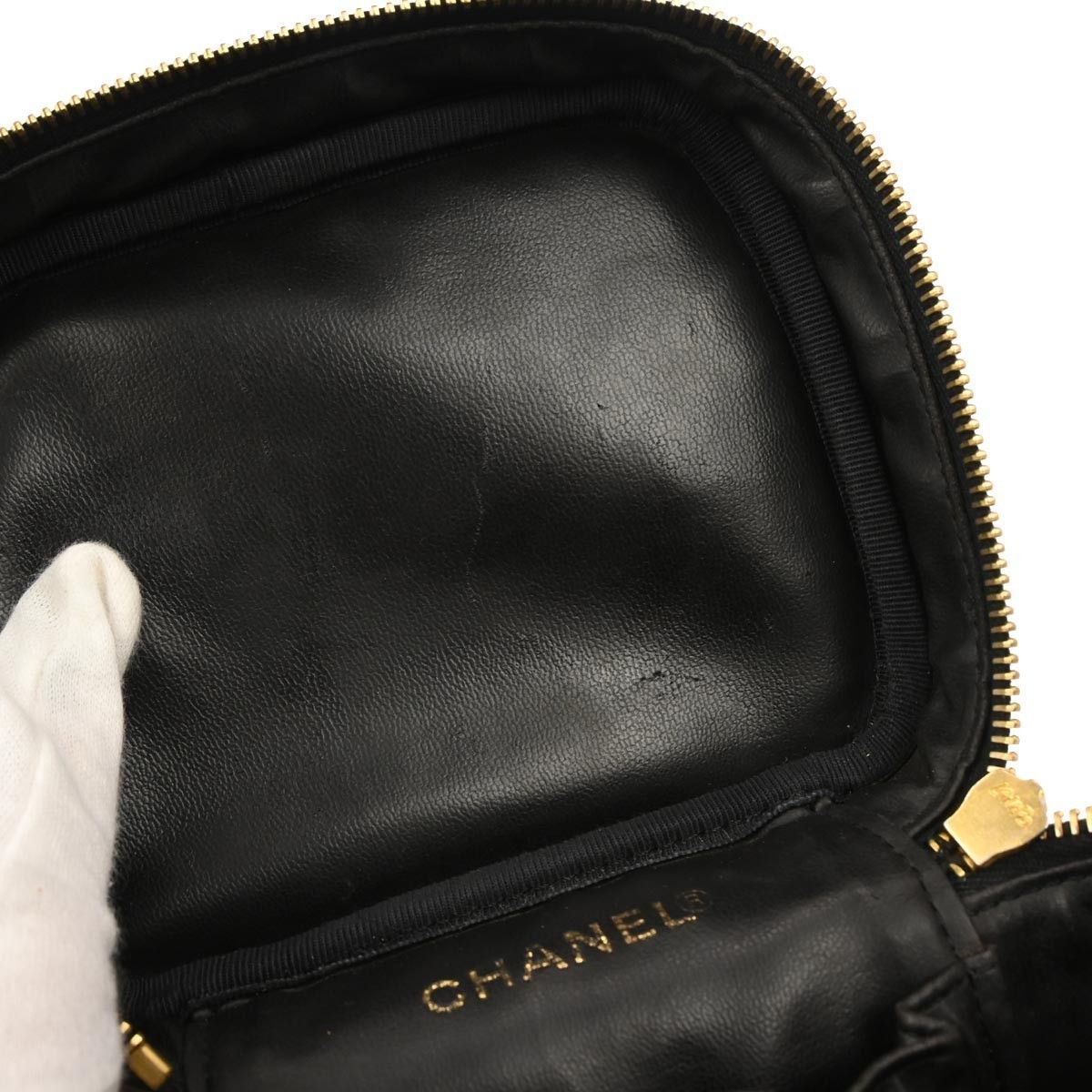 Chanel Chanel Vintage Timeless Cosmetic Case Caviar Size ONE SIZE - 10 Thumbnail