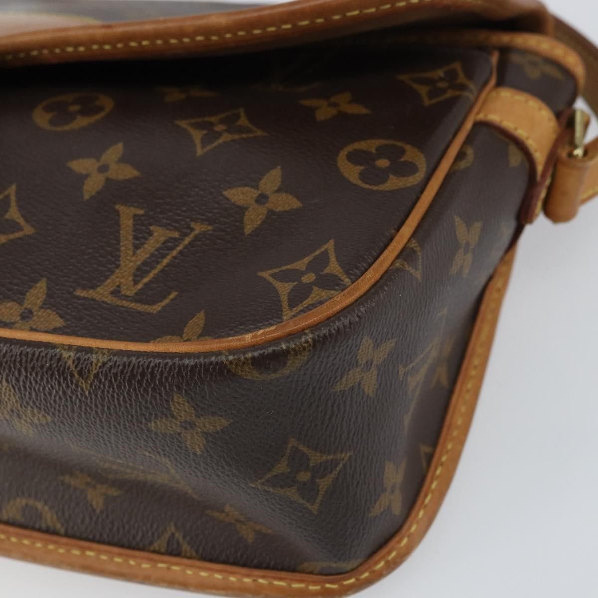 Louis Vuitton Louis Vuitton Sologne Handbag Monogram Canvas Size ONE SIZE - 9 Thumbnail