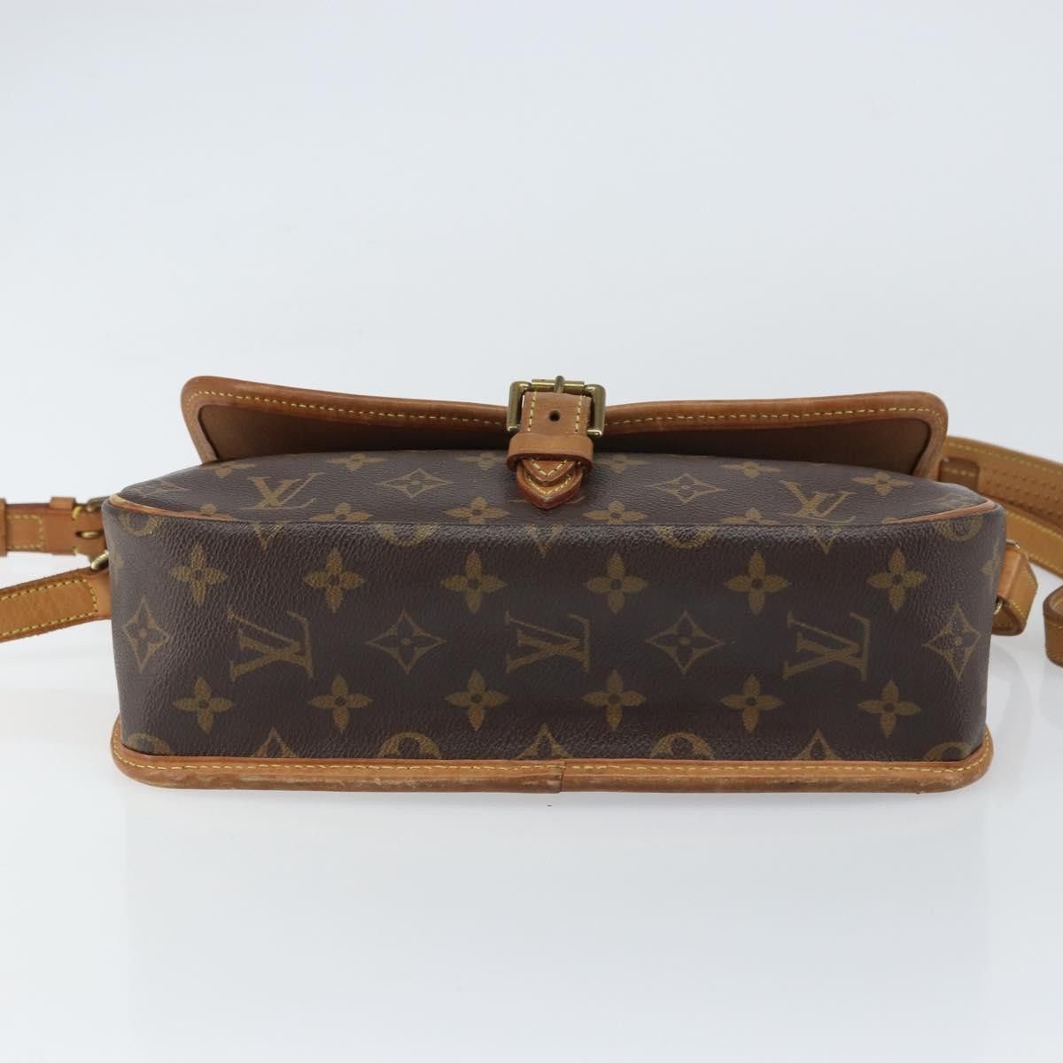 Louis Vuitton Louis Vuitton Sologne Handbag Monogram Canvas Size ONE SIZE - 19 Thumbnail