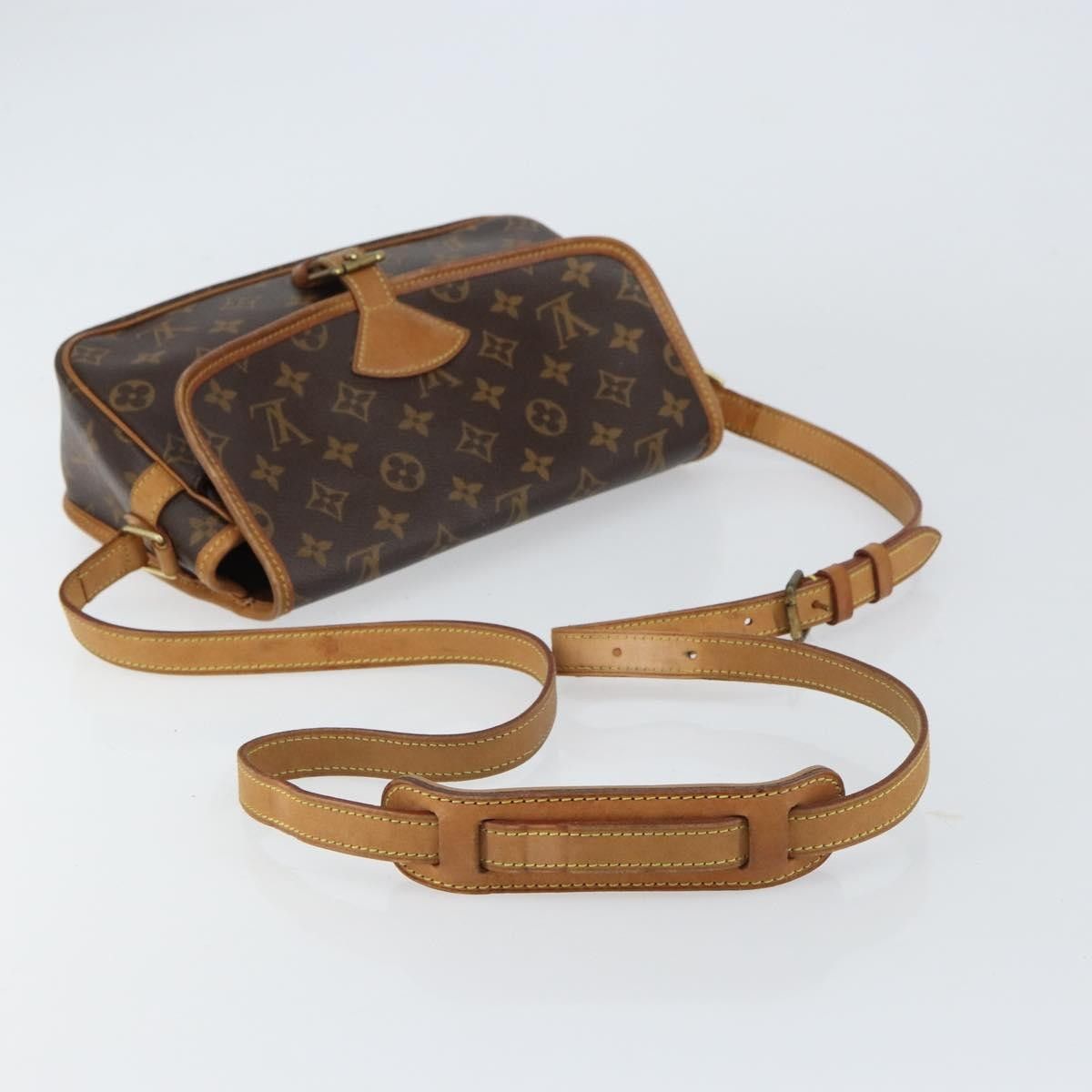 Louis Vuitton Louis Vuitton Sologne Handbag Monogram Canvas Size ONE SIZE - 8 Thumbnail