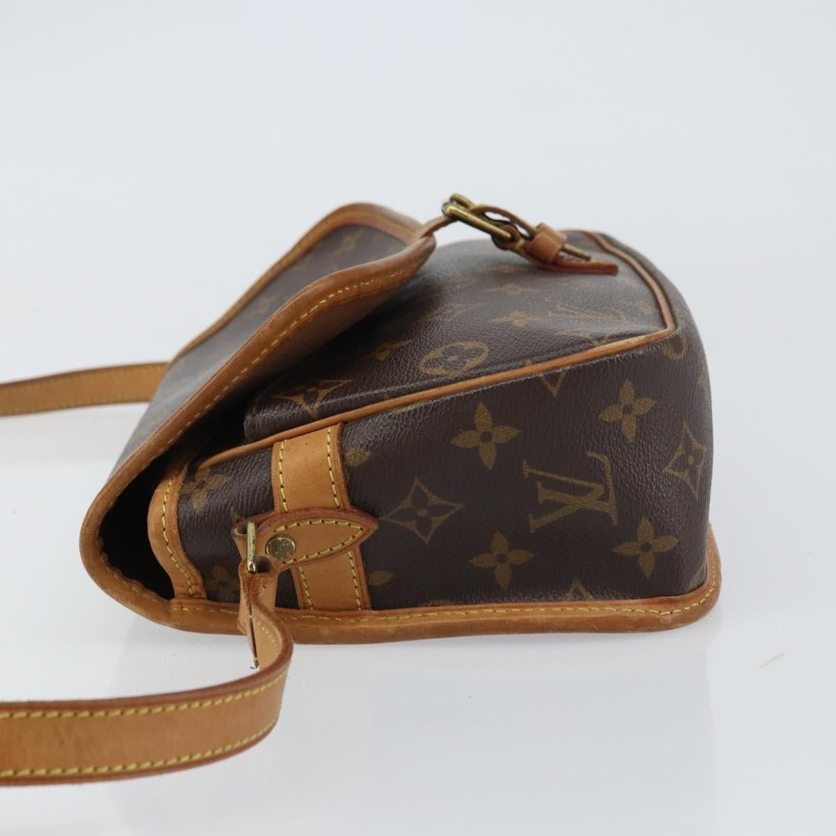 Louis Vuitton Louis Vuitton Sologne Handbag Monogram Canvas Size ONE SIZE - 4 Thumbnail