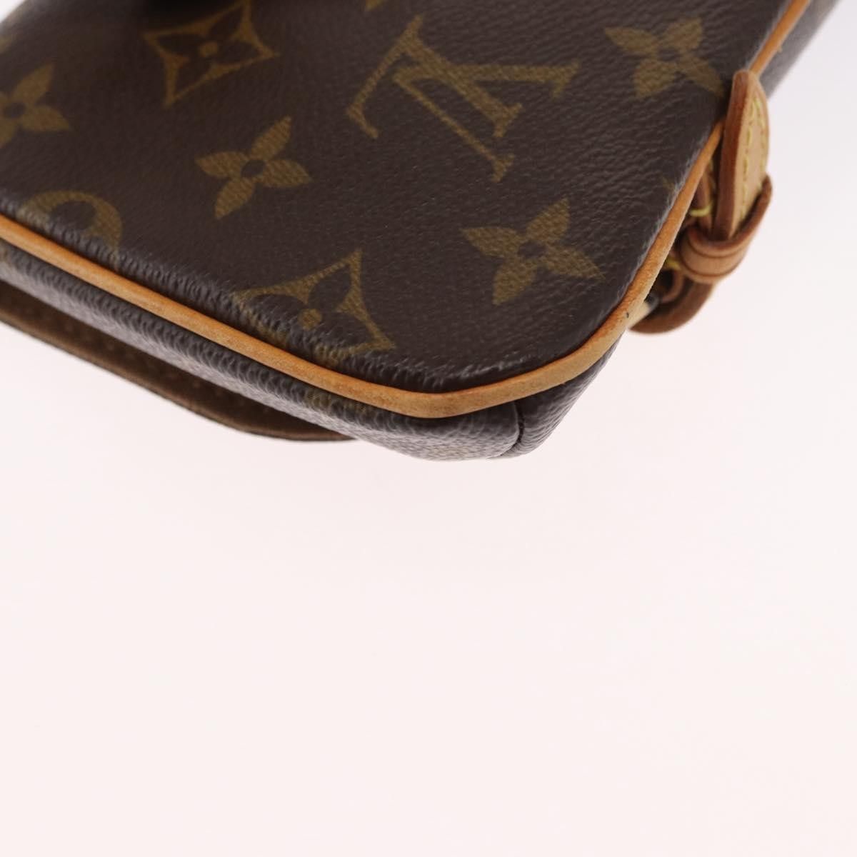 Louis Vuitton Louis Vuitton Marelle Waist Monogram Canvas Size ONE SIZE - 11 Thumbnail