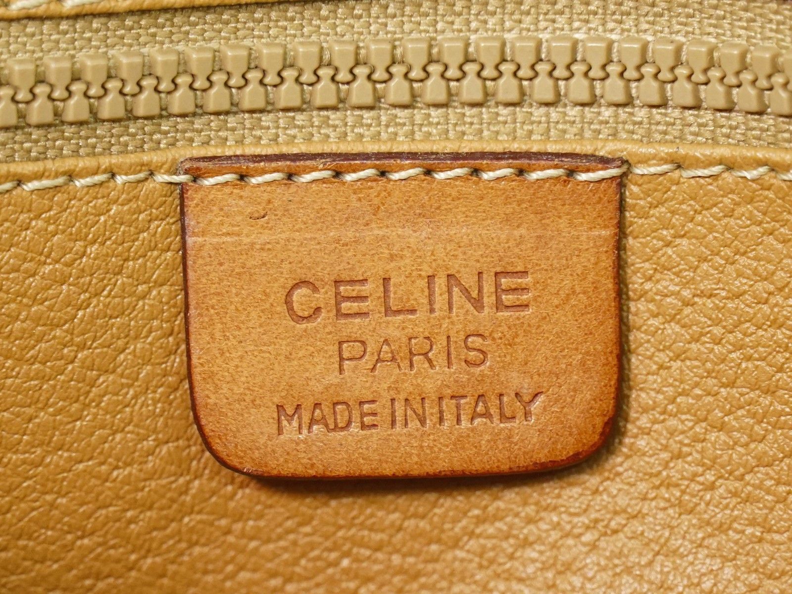 Celine Celine Vintage Macadam Shoulder Bag Canvas and Leather Size ONE SIZE - 4 Thumbnail