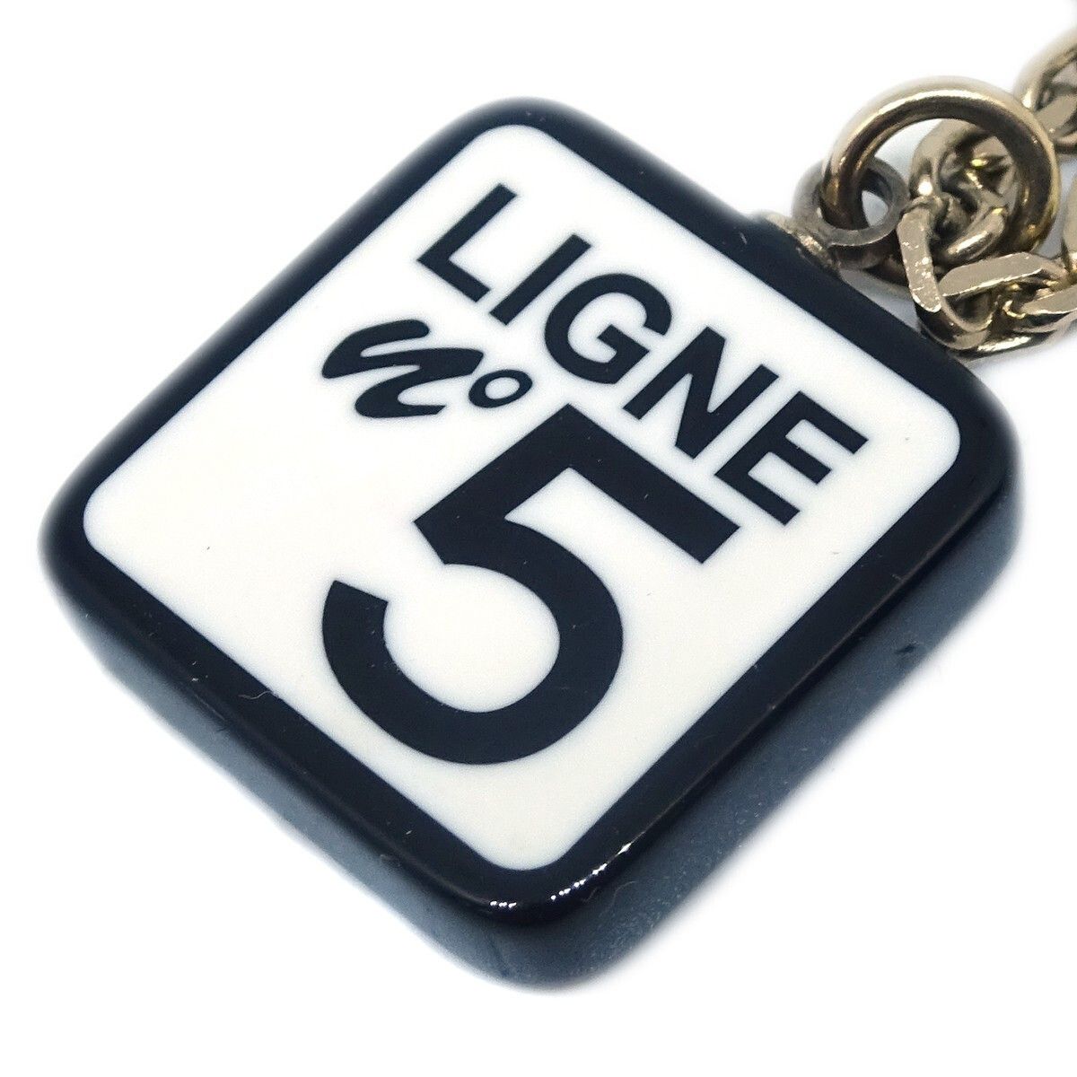 Chanel Chanel CC No.5 Pendant Metal Size ONE SIZE - 3 Thumbnail