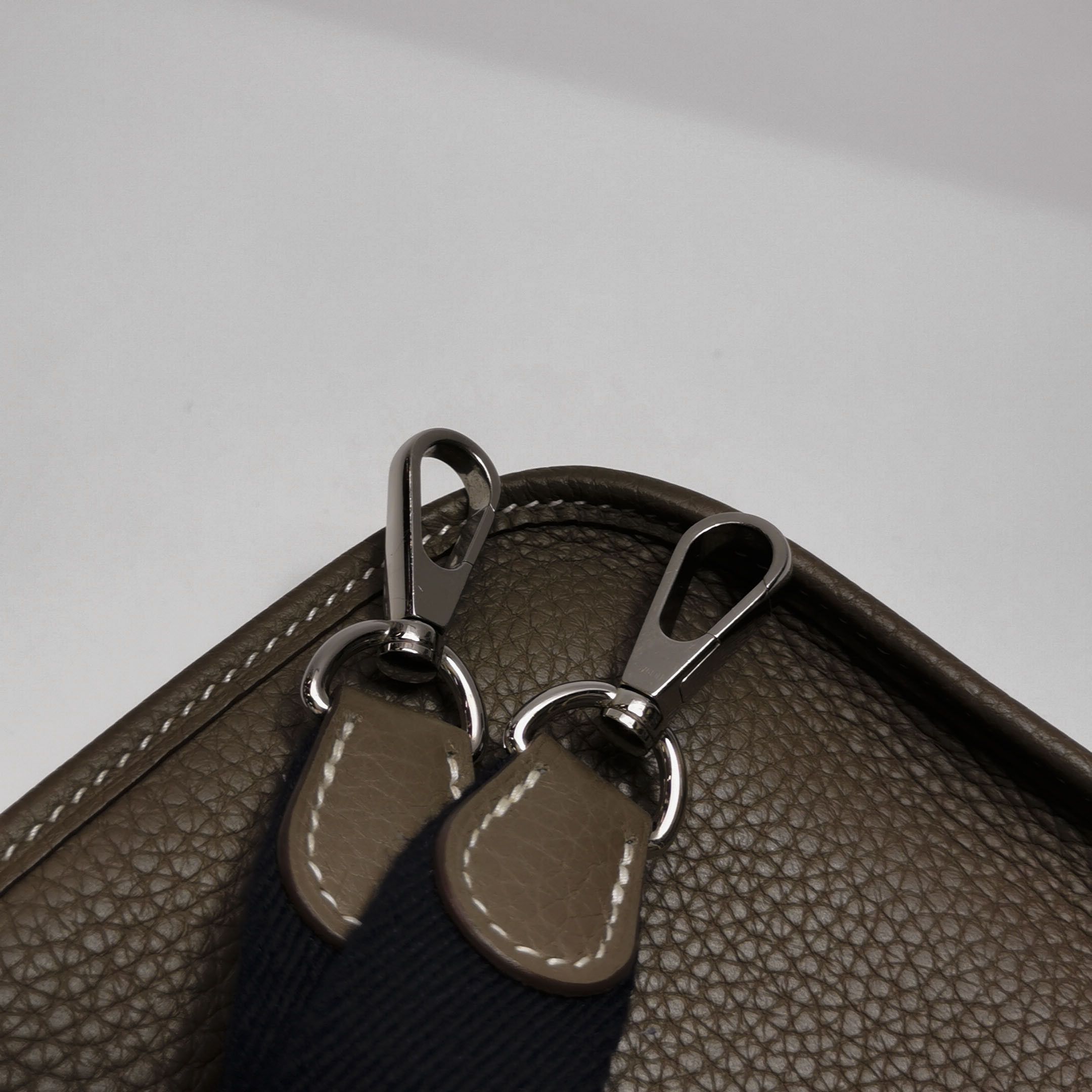 Hermes Hermes Women os Shoulder Bags Size ONE SIZE - 15 Thumbnail
