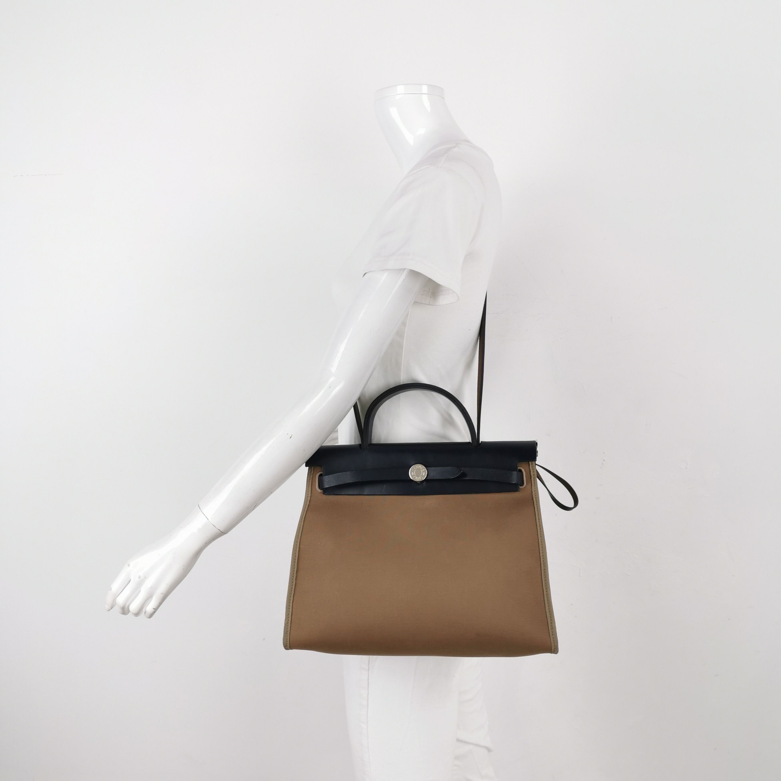 Hermes Hermes Women os Shoulder Bags Size ONE SIZE - 2 Thumbnail