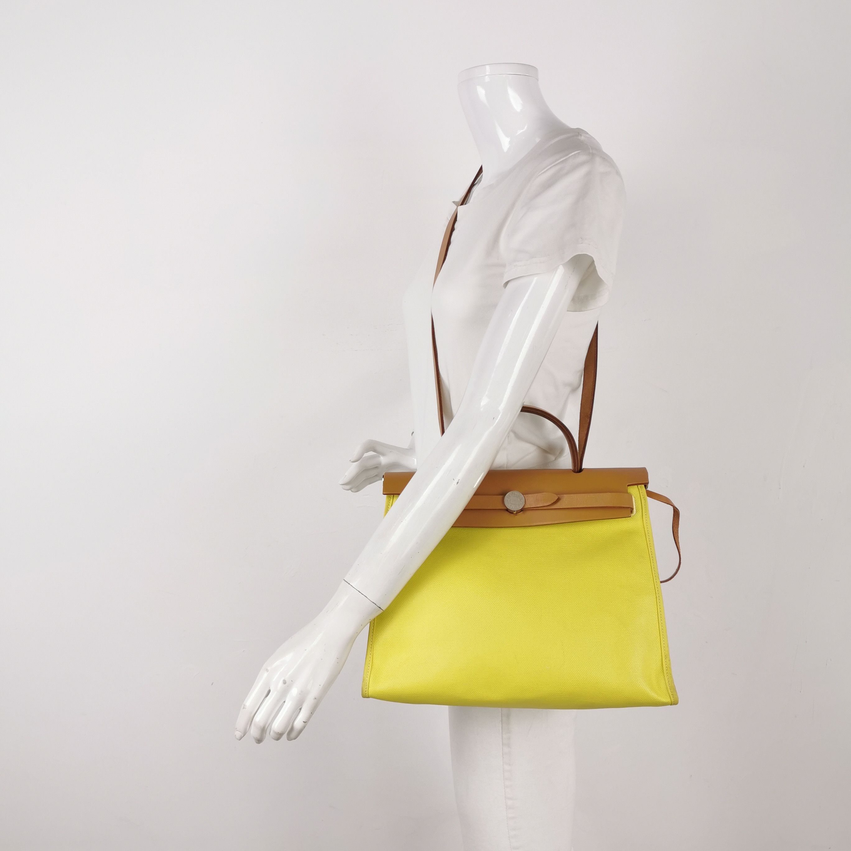 Hermes Hermes Women os Shoulder Bags Size ONE SIZE - 2 Thumbnail