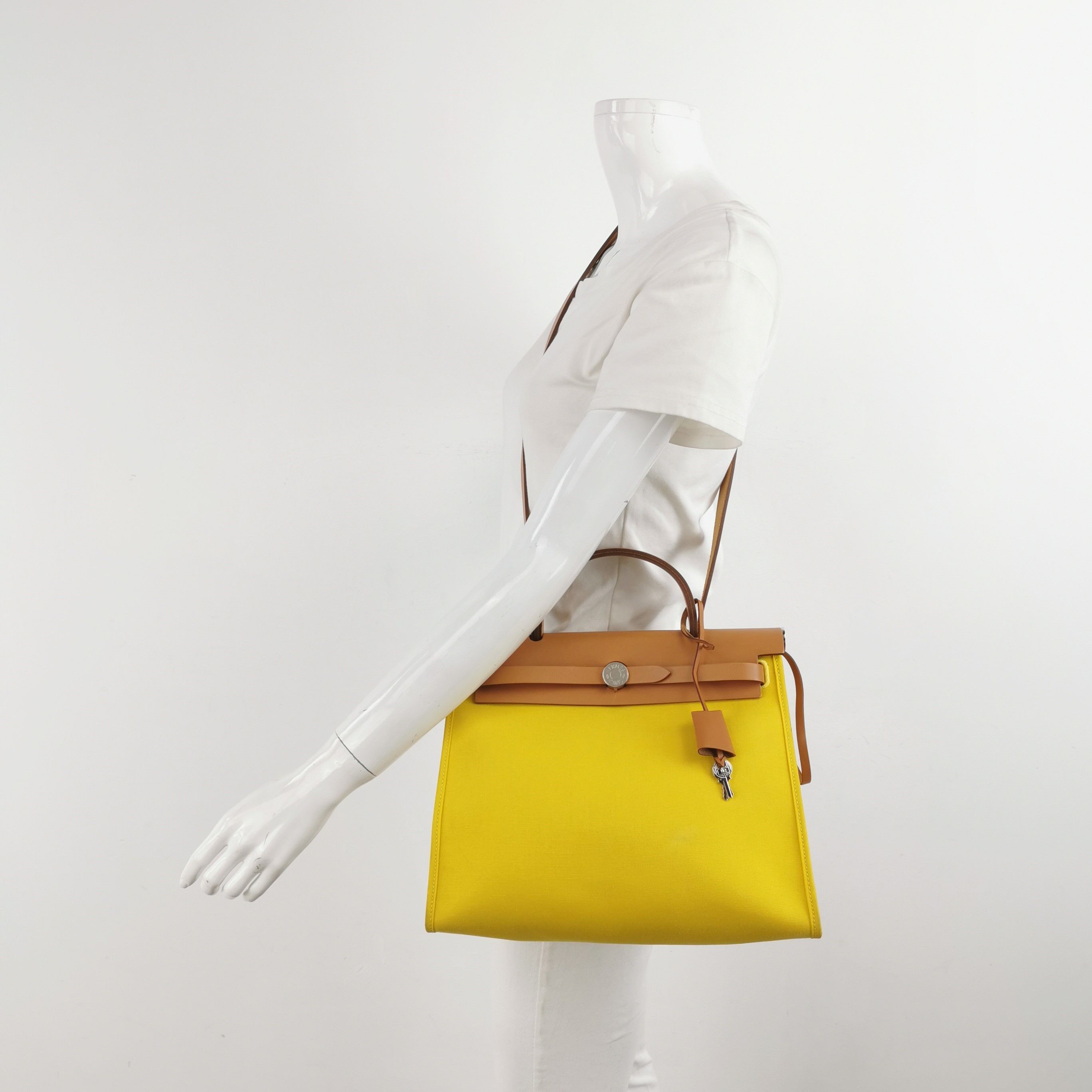 Hermes Hermes Women os Shoulder Bags Size ONE SIZE - 2 Thumbnail