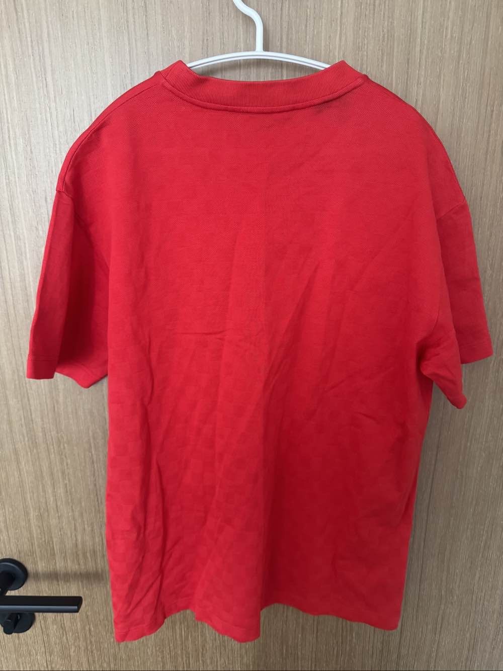 Louis Vuitton Louis Vuitton LV Logo Patch T-Shirt Red US S Size US S / EU 44-46 / 1 - 2 Thumbnail