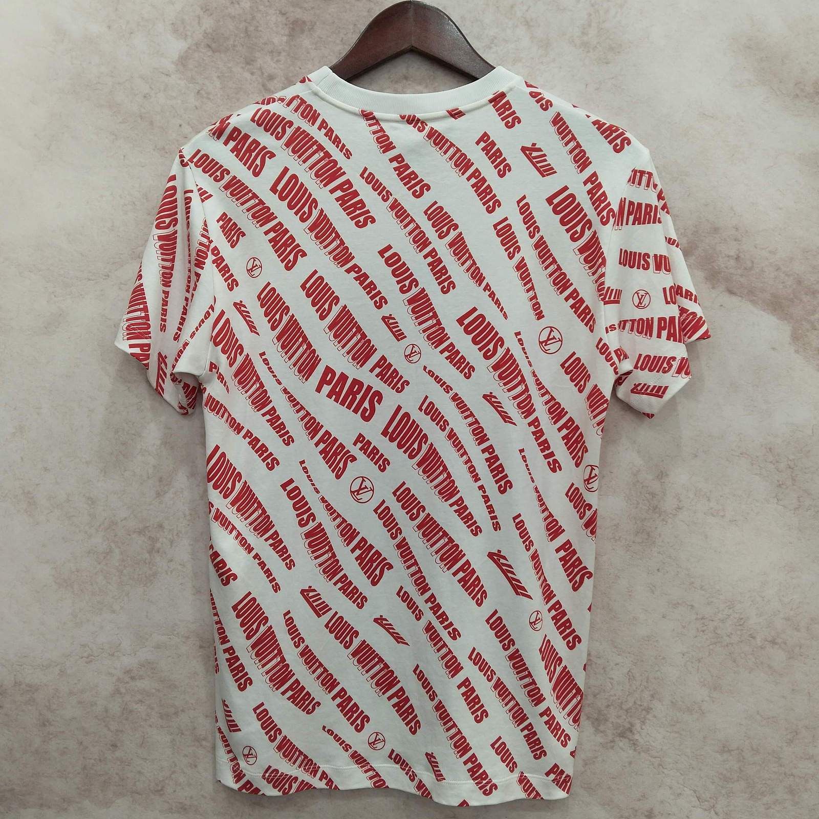Louis Vuitton LOUIS VUITTON x Fornasetti Printed Chain T-Shirt Size XS Size XS / US 0-2 / IT 36-38 - 2 Thumbnail
