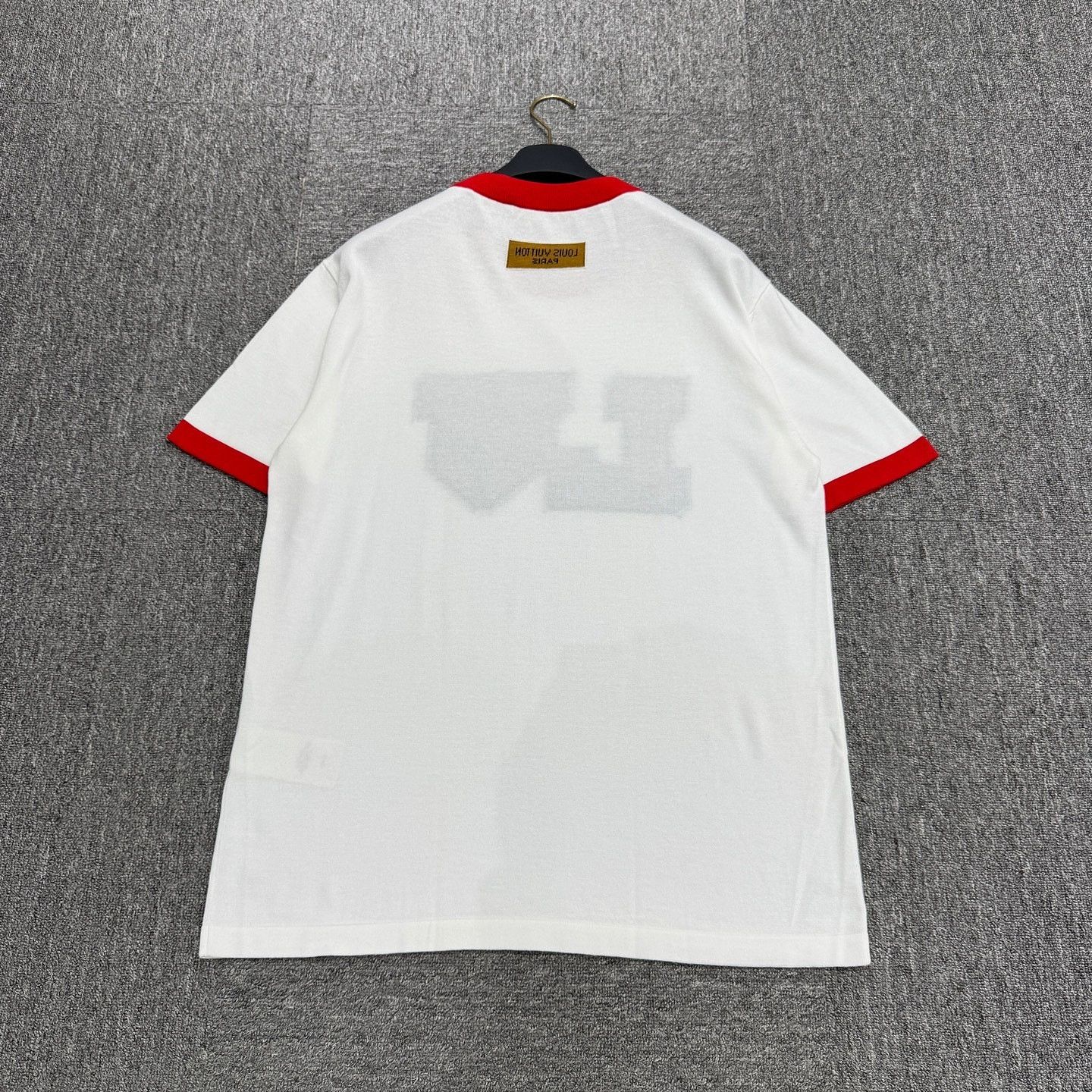 Louis Vuitton Louis Vuitton Logo Print Short Sleeve T-Shirt Size L Size US L / EU 52-54 / 3 - 2 Thumbnail