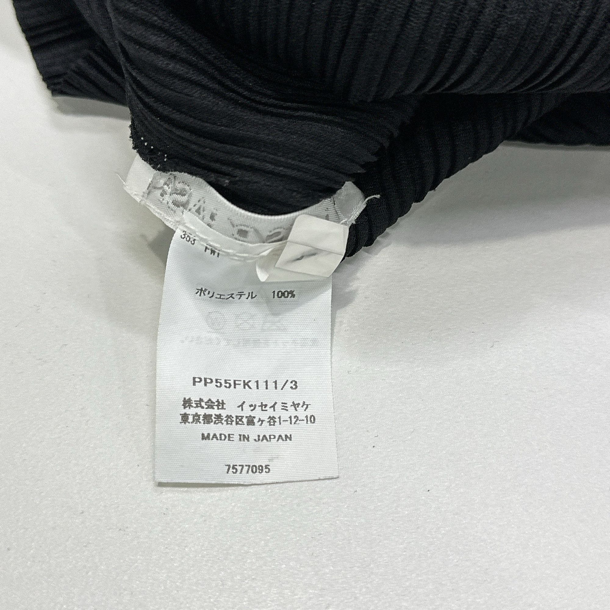 Issey Miyake Pleats Please Issey Miyake Black Pleated Long Sleeve Top 3 Size L / US 10 / IT 46 - 4 Thumbnail