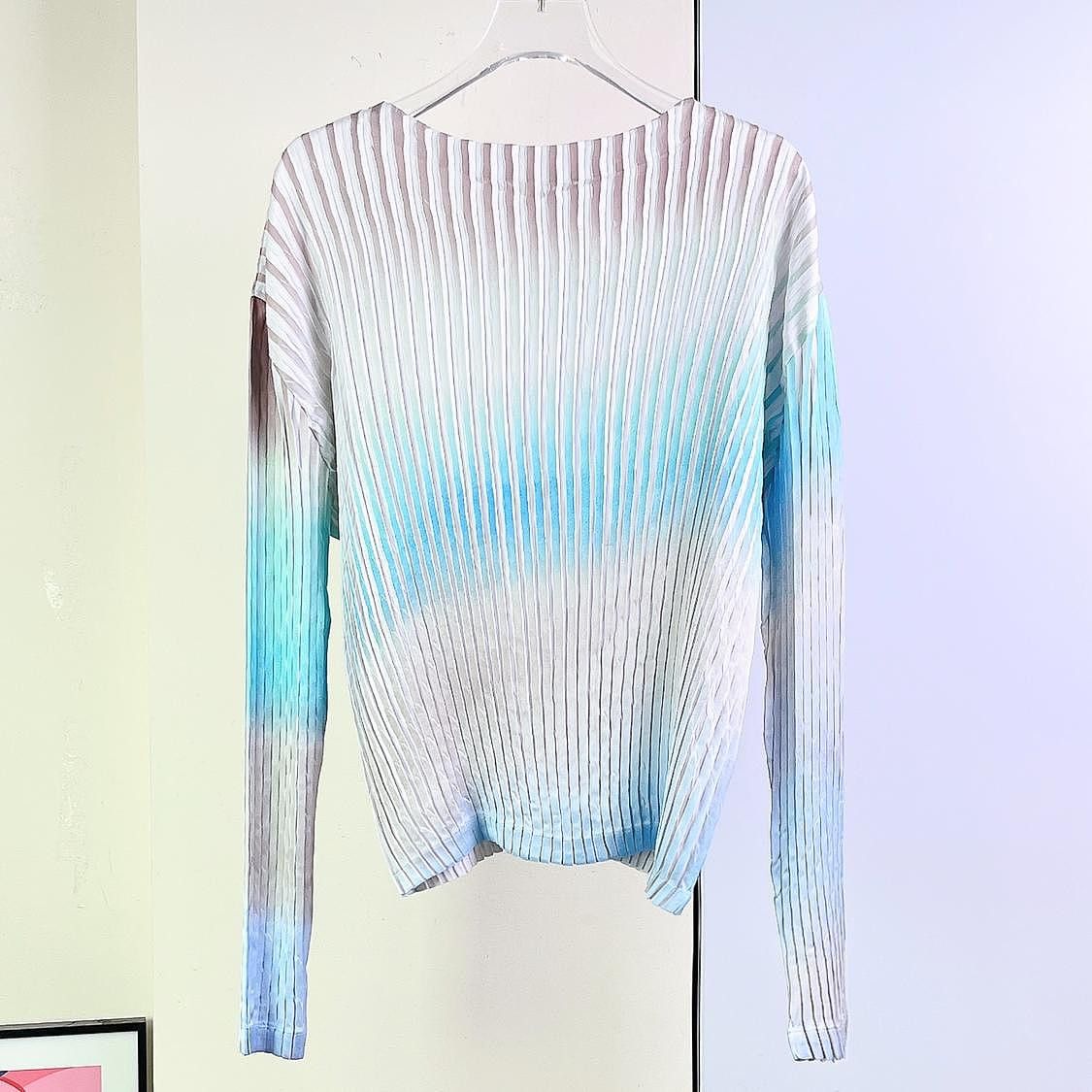 Issey Miyake Issey Miyake Pleated Gradient Cardigan Size 2 Size M / US 6-8 / IT 42-44 - 2 Thumbnail