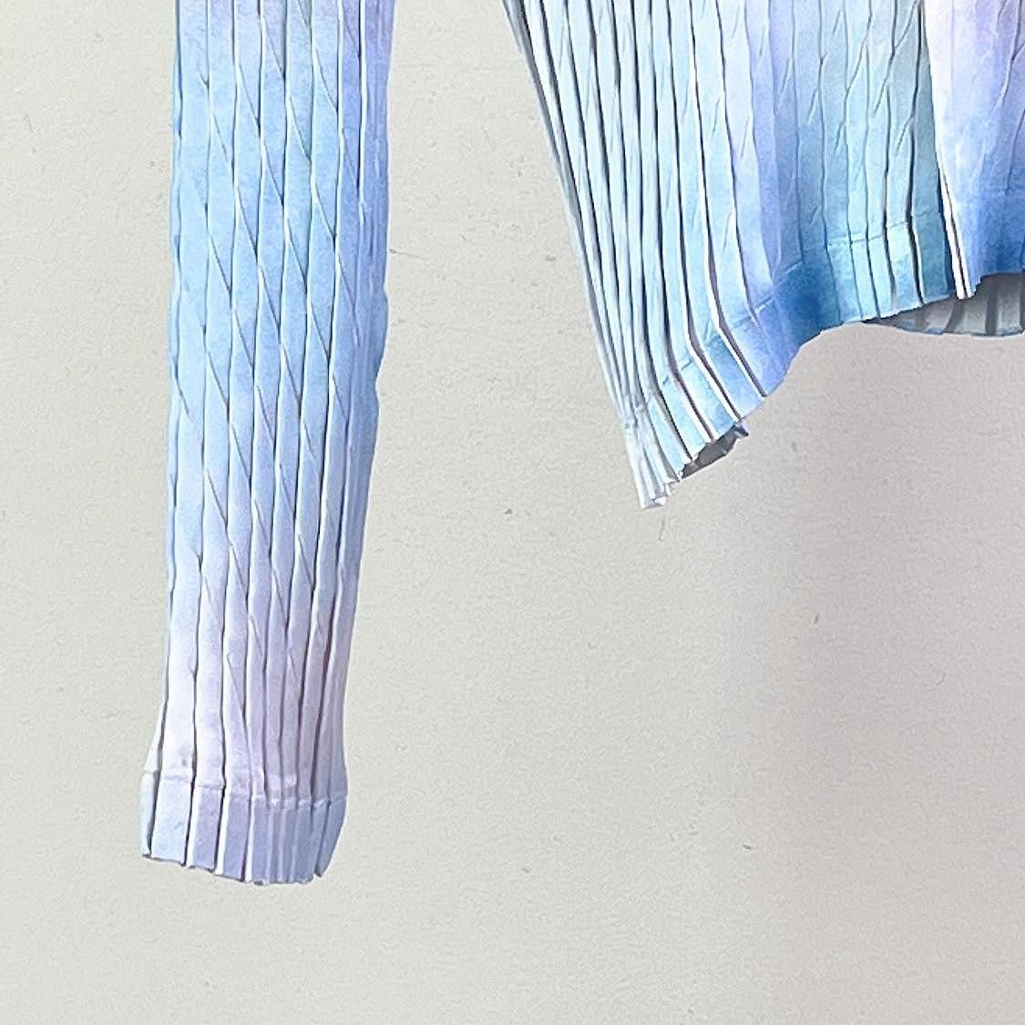 Issey Miyake Issey Miyake Pleated Gradient Cardigan Size 2 Size M / US 6-8 / IT 42-44 - 5 Thumbnail