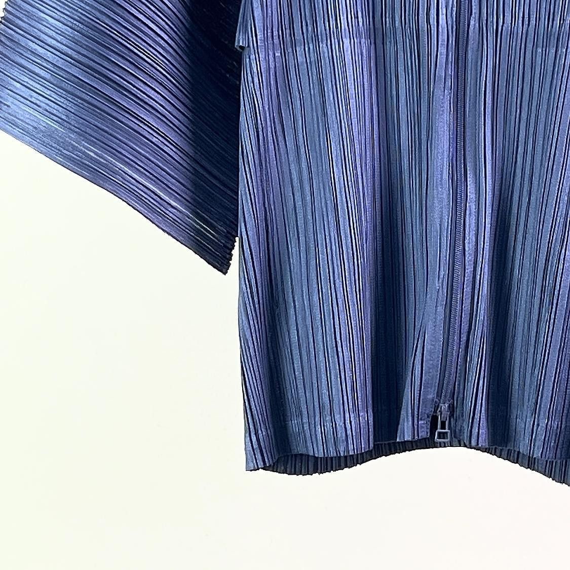Pleats Please Issey Miyake Pleats Please Issey Miyake Blue Pleated Short Sleeve Top XS Size XS / US 0-2 / IT 36-38 - 6 Thumbnail