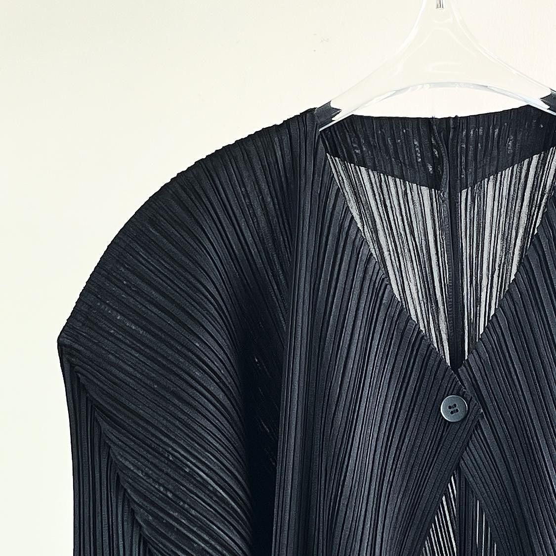 Pleats Please Issey Miyake Pleats Please Issey Miyake Pleated Button Up Size 3 Size M / US 6-8 / IT 42-44 - 6 Thumbnail