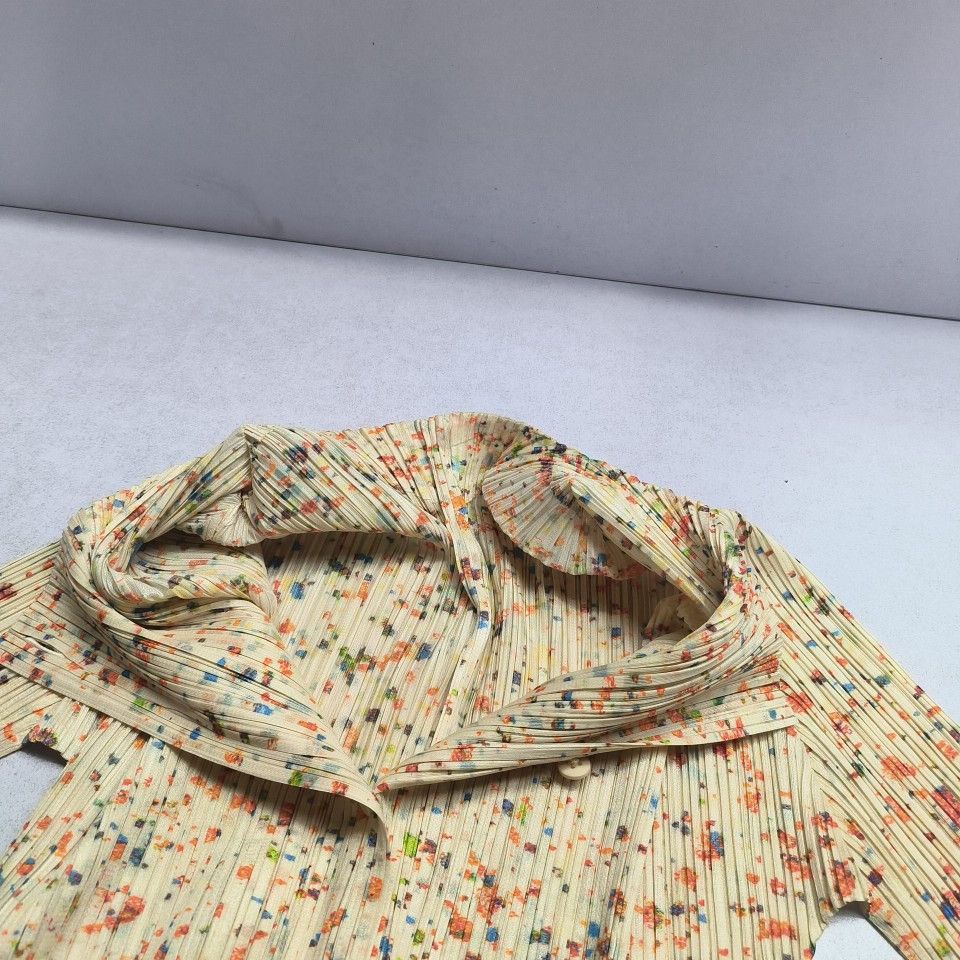 Pleats Please Issey Miyake PLEATS PLEASE ISSEY MIYAKE Multi Print Button Up Top M Size M / US 6-8 / IT 42-44 - 5 Thumbnail