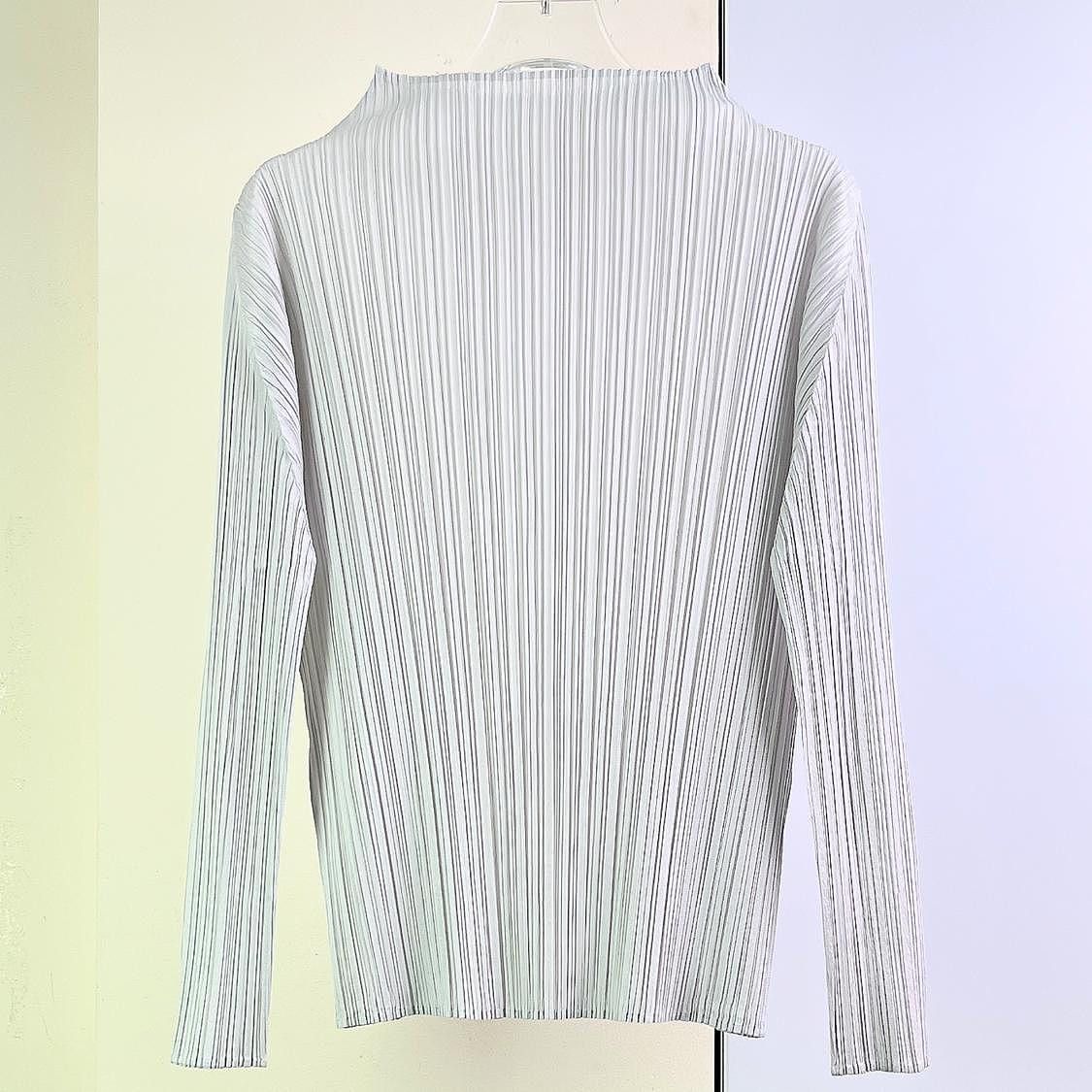 Pleats Please Issey Miyake Pleats Please Issey Miyake Pleated Long Sleeve Top Size 3 Size M / US 6-8 / IT 42-44 - 2 Thumbnail