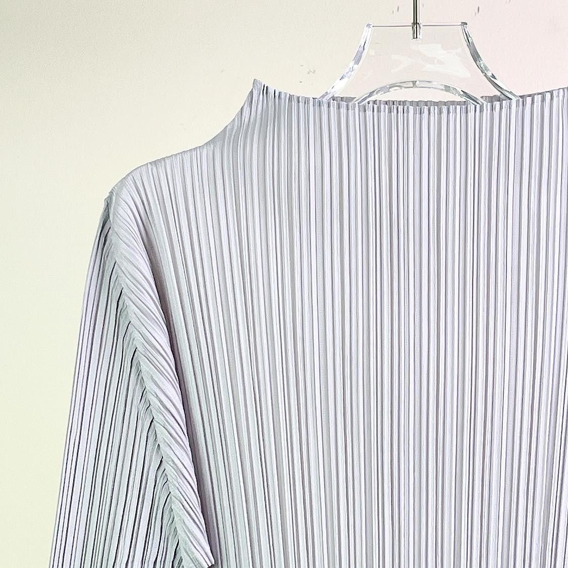 Pleats Please Issey Miyake Pleats Please Issey Miyake Pleated Long Sleeve Top Size 3 Size M / US 6-8 / IT 42-44 - 5 Thumbnail