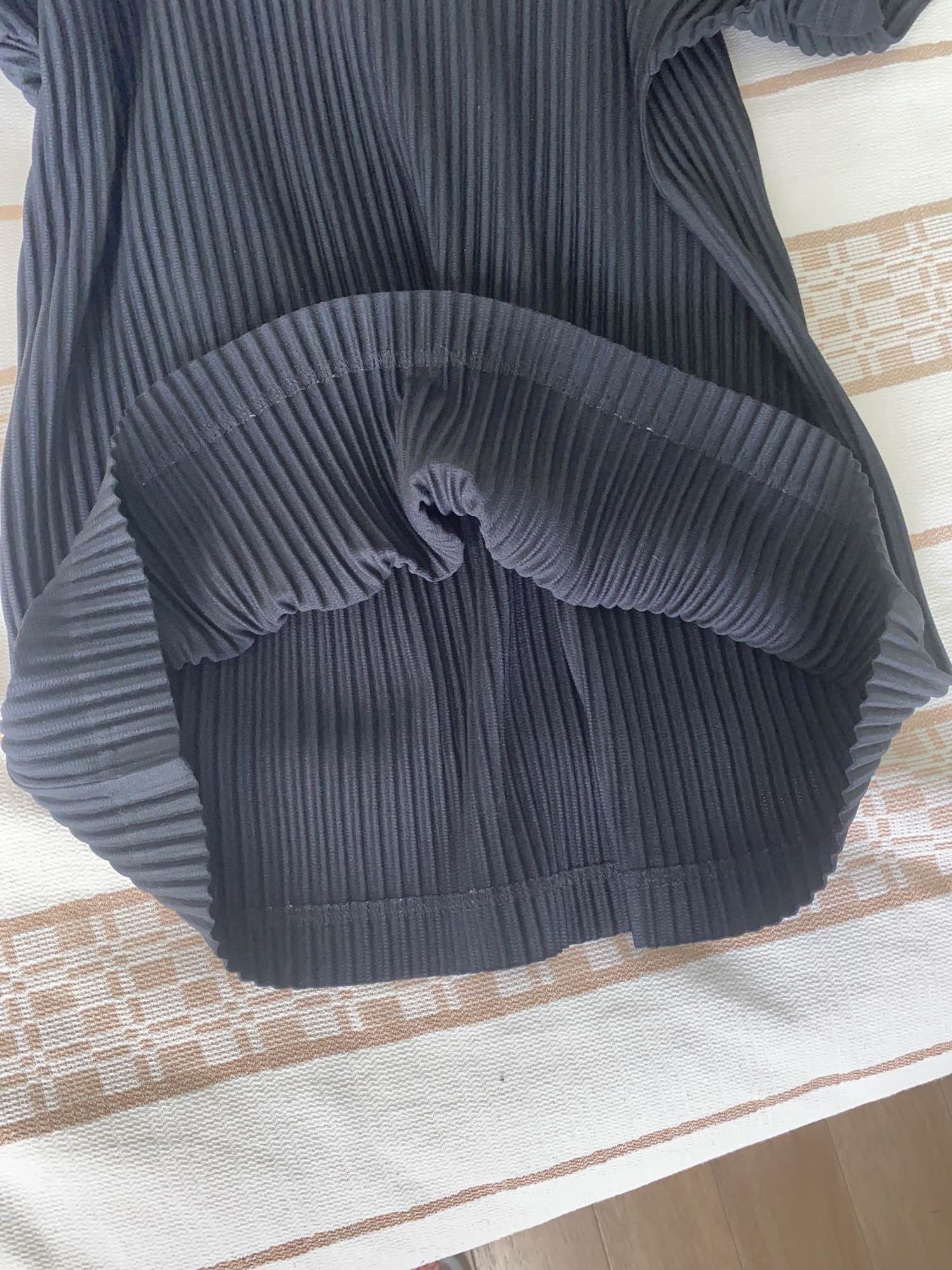 Issey Miyake Homme Plissé Issey Miyake Pleated Short Sleeve T-Shirt Size Size US L / EU 52-54 / 3 - 7 Thumbnail