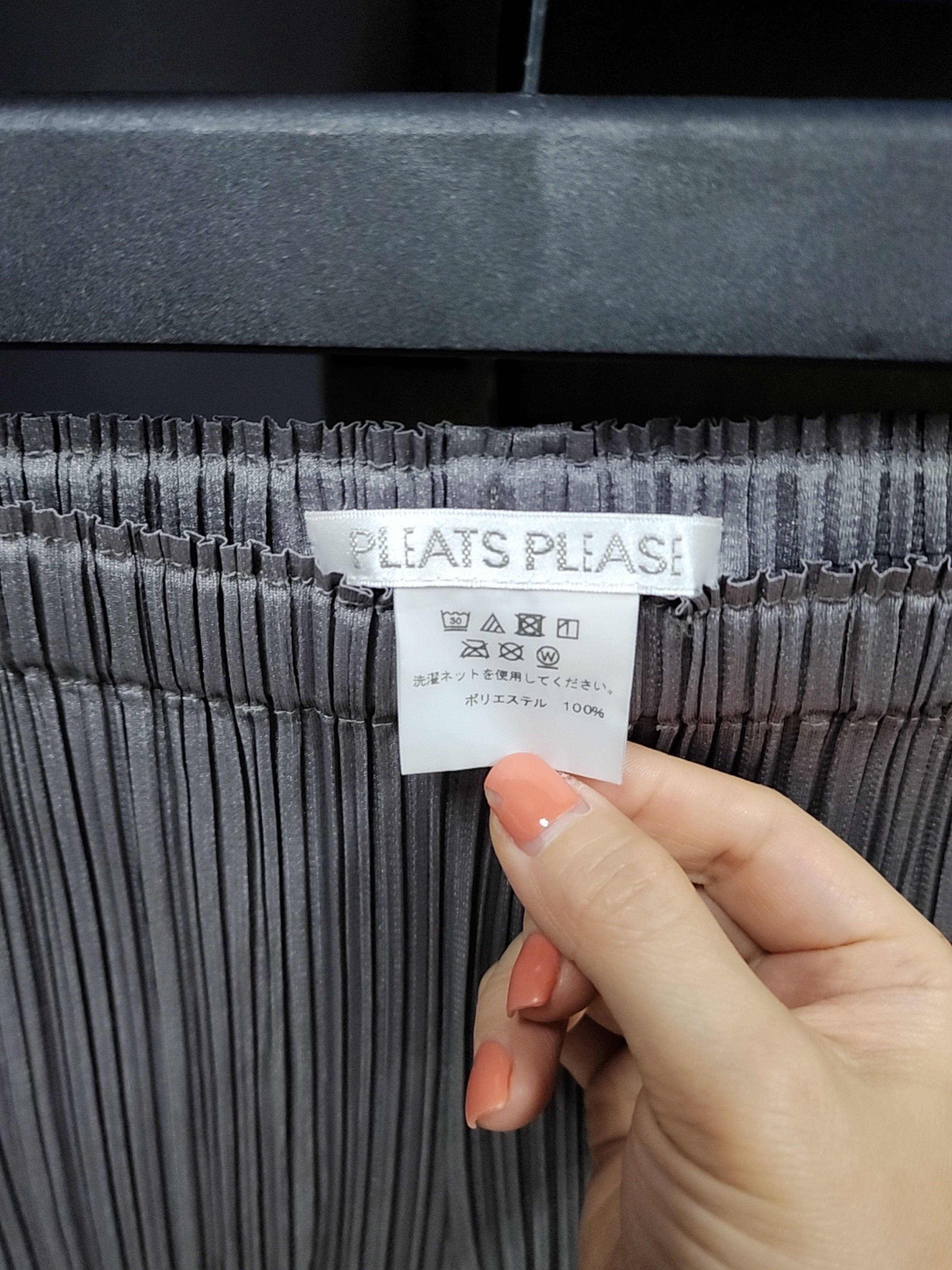 Pleats Please Issey Miyake PLEATS PLEASE ISSEY MIYAKE Pleated Pants Size 0 Size 25" / US 0 / IT 36 - 3 Thumbnail