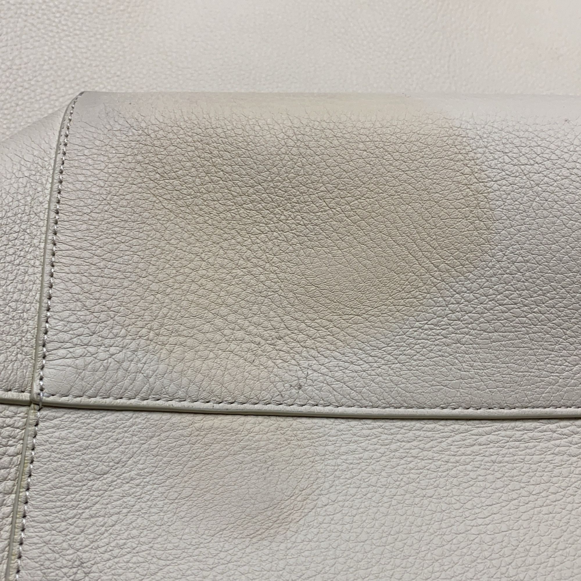 The Row The Row Off-White Leather Bucket Bag Size ONE SIZE - 7 Thumbnail