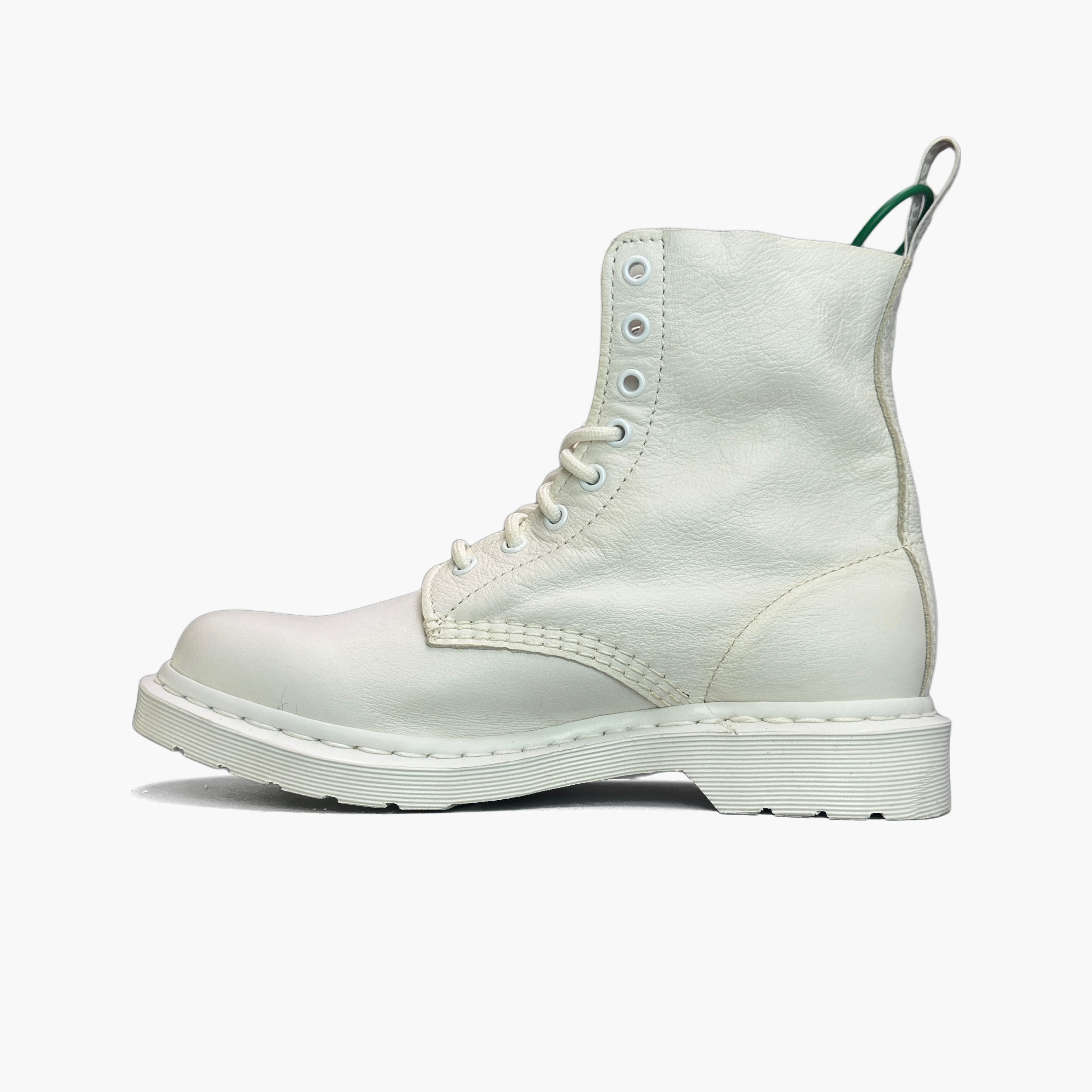 Dr. Martens Dr. Martens 1460 Pascal Mono Boots Size 41 Size US 9.5 / IT 39.5 - 3 Thumbnail