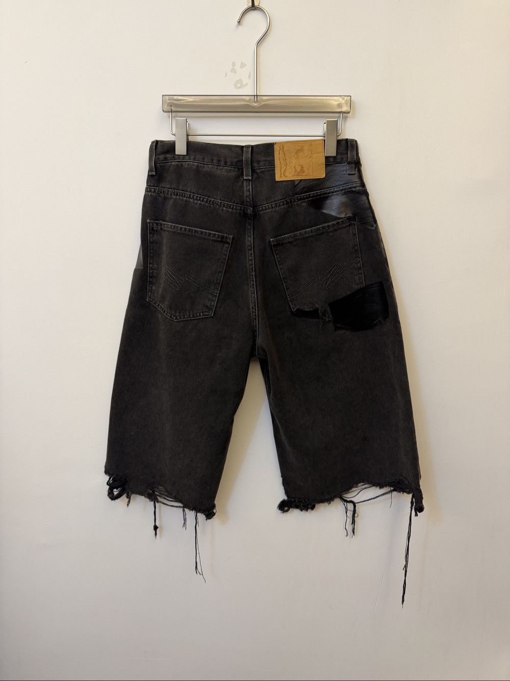 Martine Rose Martine Rose Distressed Denim Shorts Size S Size US 30 / EU 46 - 2 Thumbnail