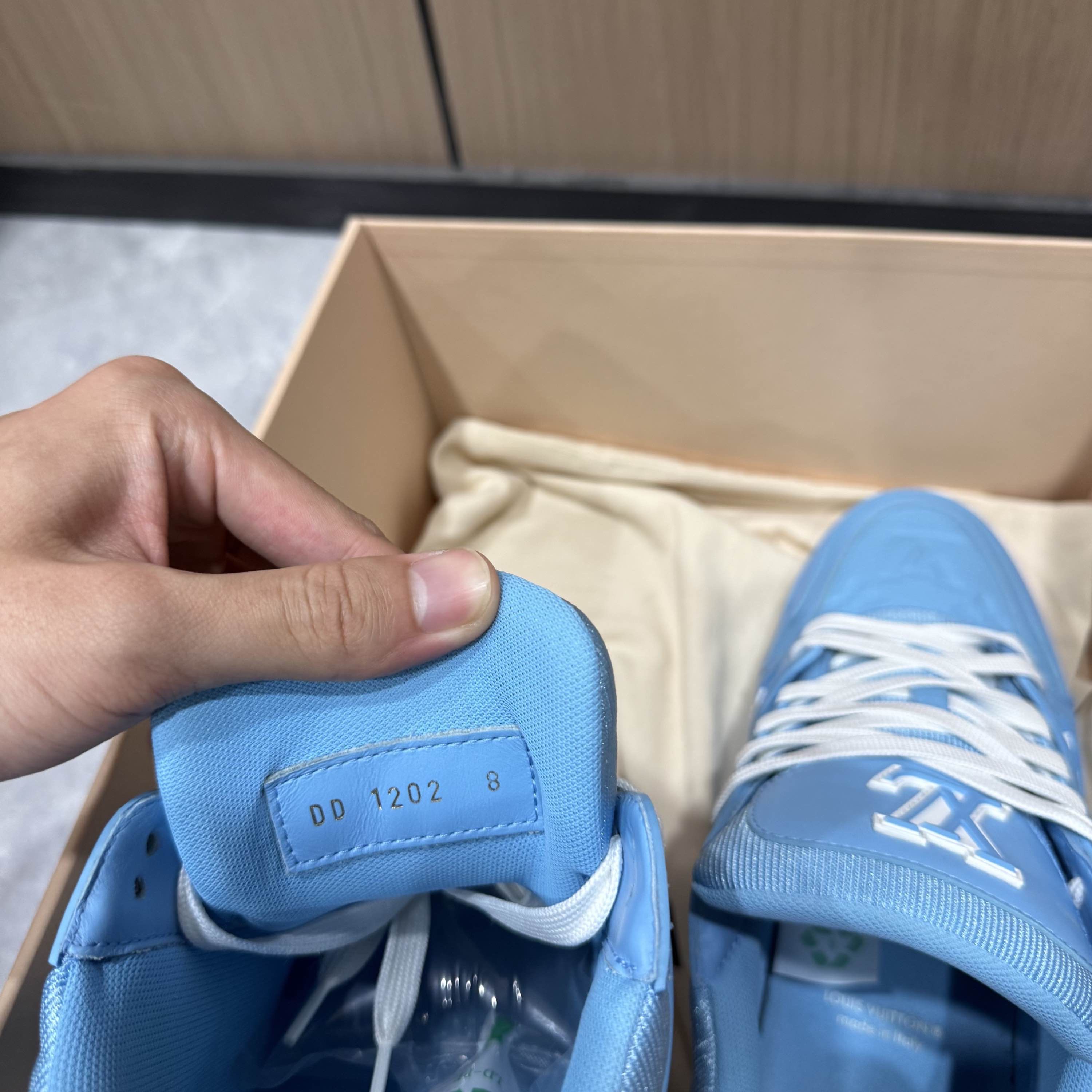Louis Vuitton Louis Vuitton Trainer Blue Low-Top Sneakers US 9 Size US 9 / EU 42 - 5 Thumbnail