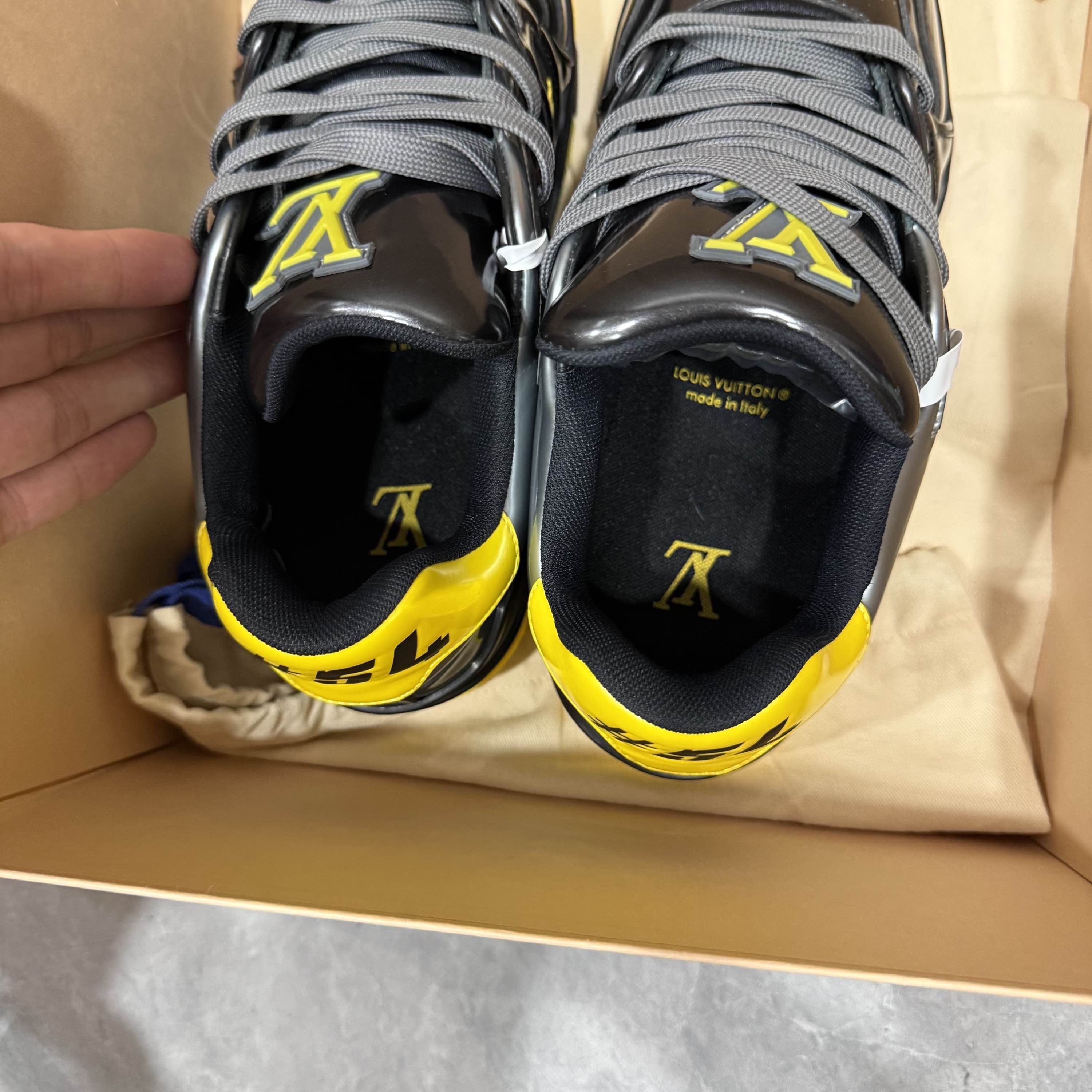 Louis Vuitton Louis Vuitton Trainer Low Top Sneakers 40.5 Size US 7.5 / EU 40-41 - 8 Thumbnail