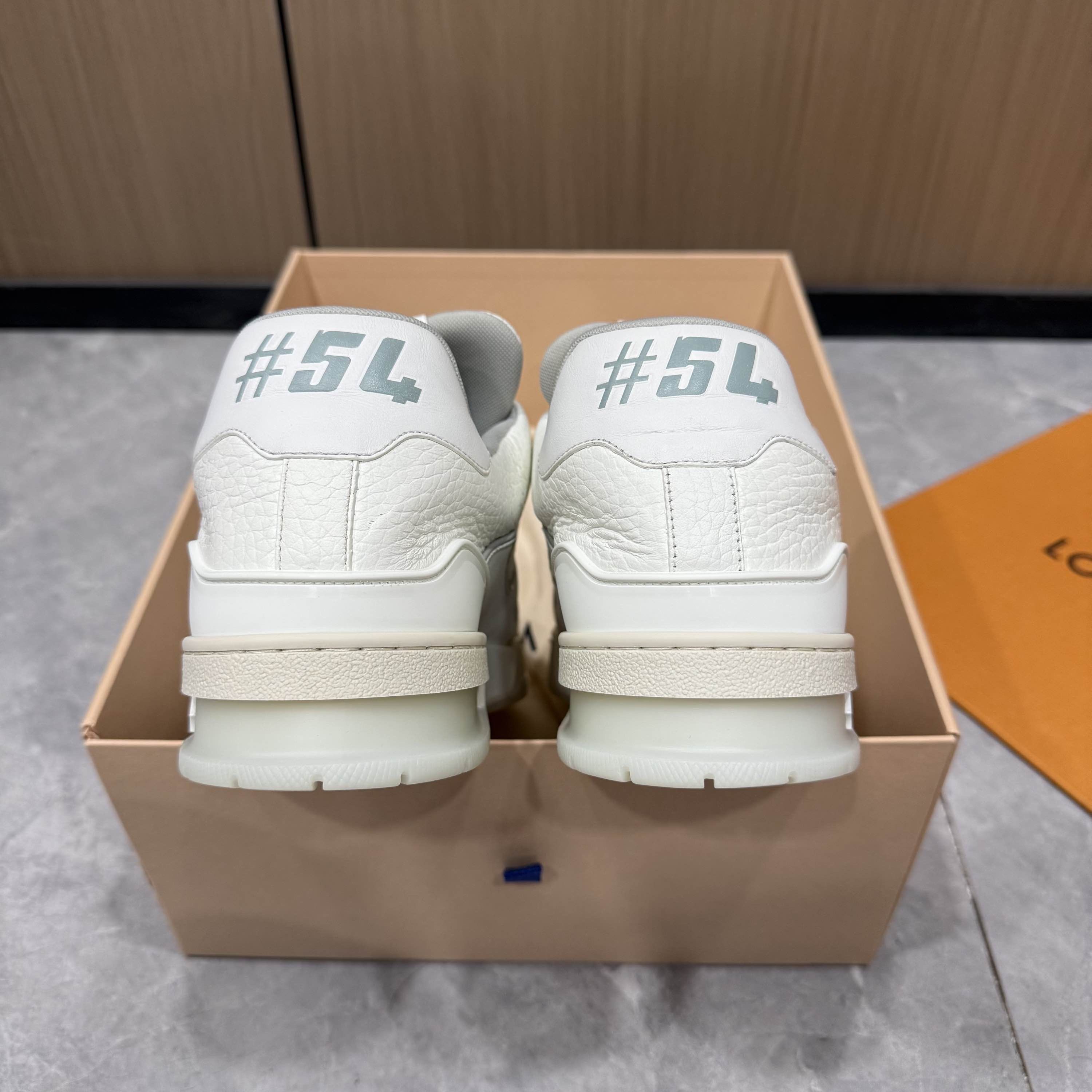 Louis Vuitton Louis Vuitton Trainer Low-Top Sneakers Size 10 Size US 10 / EU 43 - 3 Thumbnail