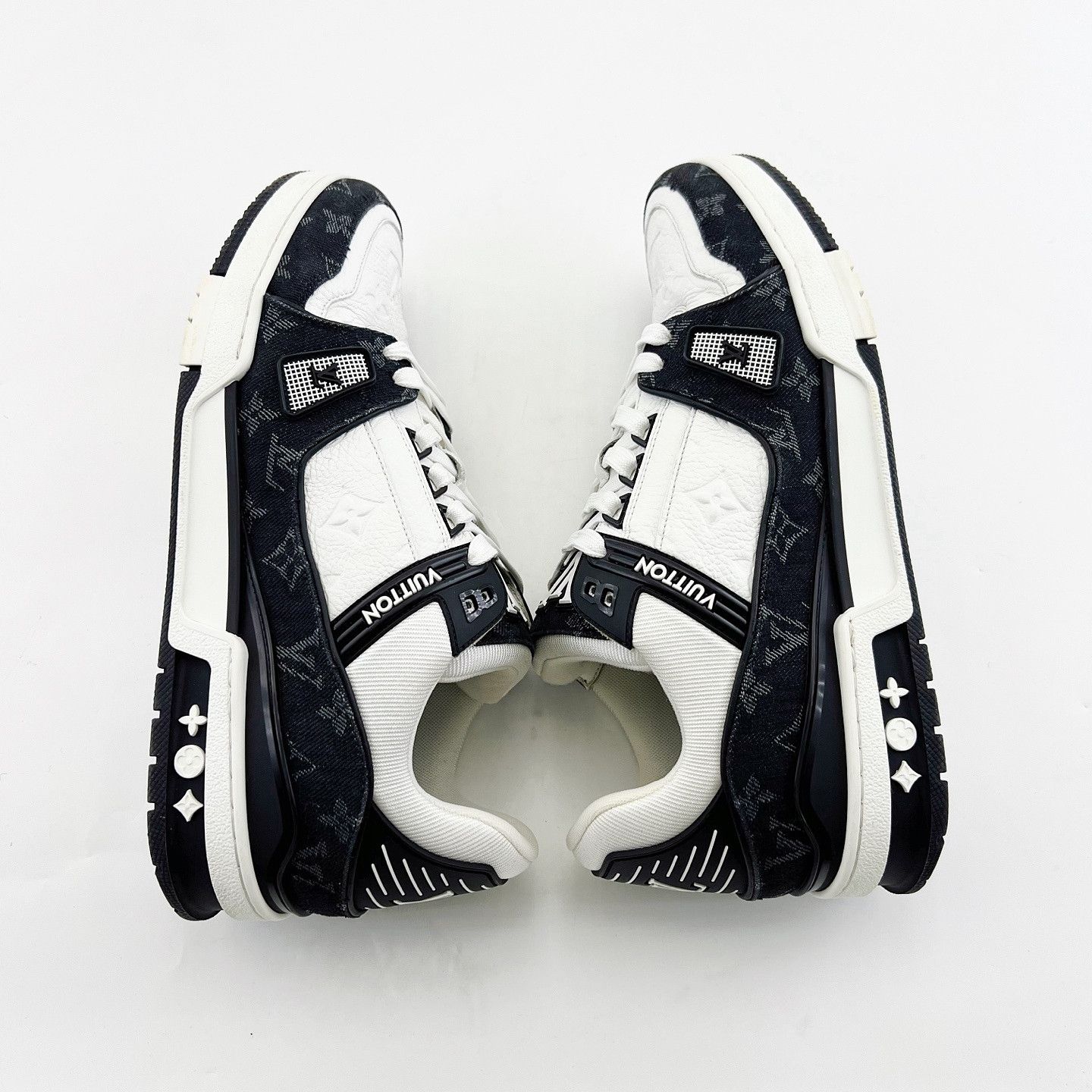 Louis Vuitton Louis Vuitton Monogram Trainer Sneakers Size 10 Size US 10 / EU 43 - 6 Thumbnail