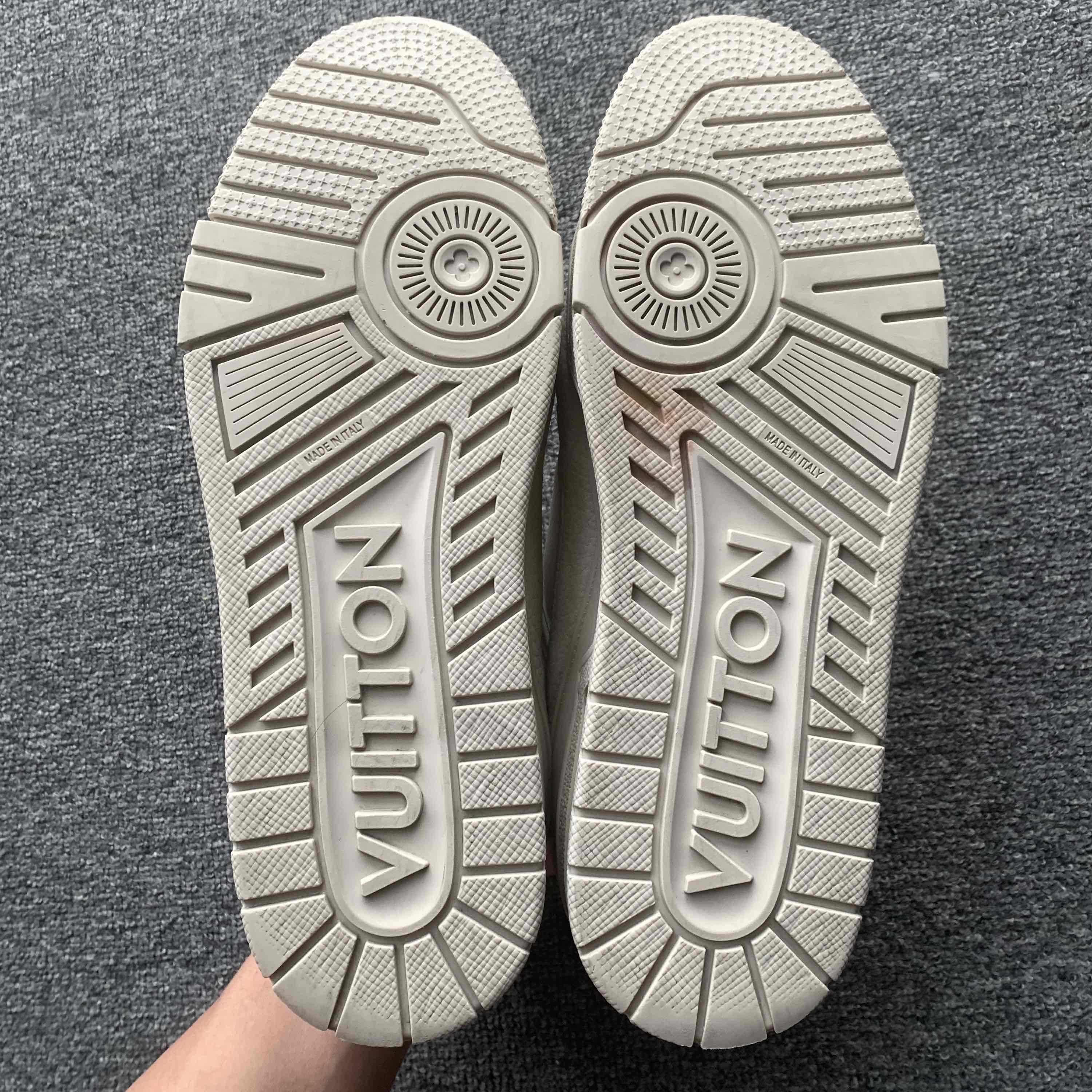 Louis Vuitton Louis Vuitton Trainer Low-Top Sneakers Size 9 Size US 9 / EU 42 - 4 Thumbnail