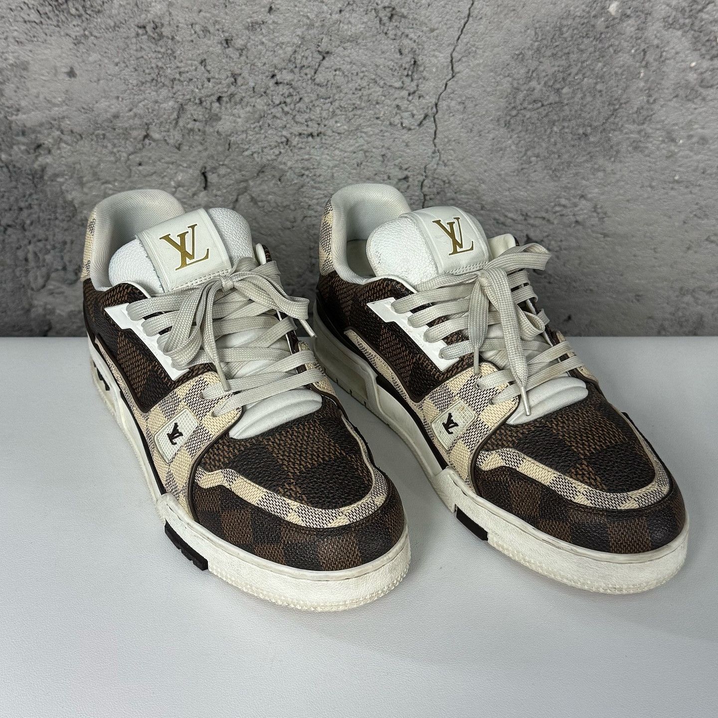 Louis Vuitton Louis Vuitton Damier Trainer Sneakers Size 9 Size US 9 / EU 42 - 6 Thumbnail