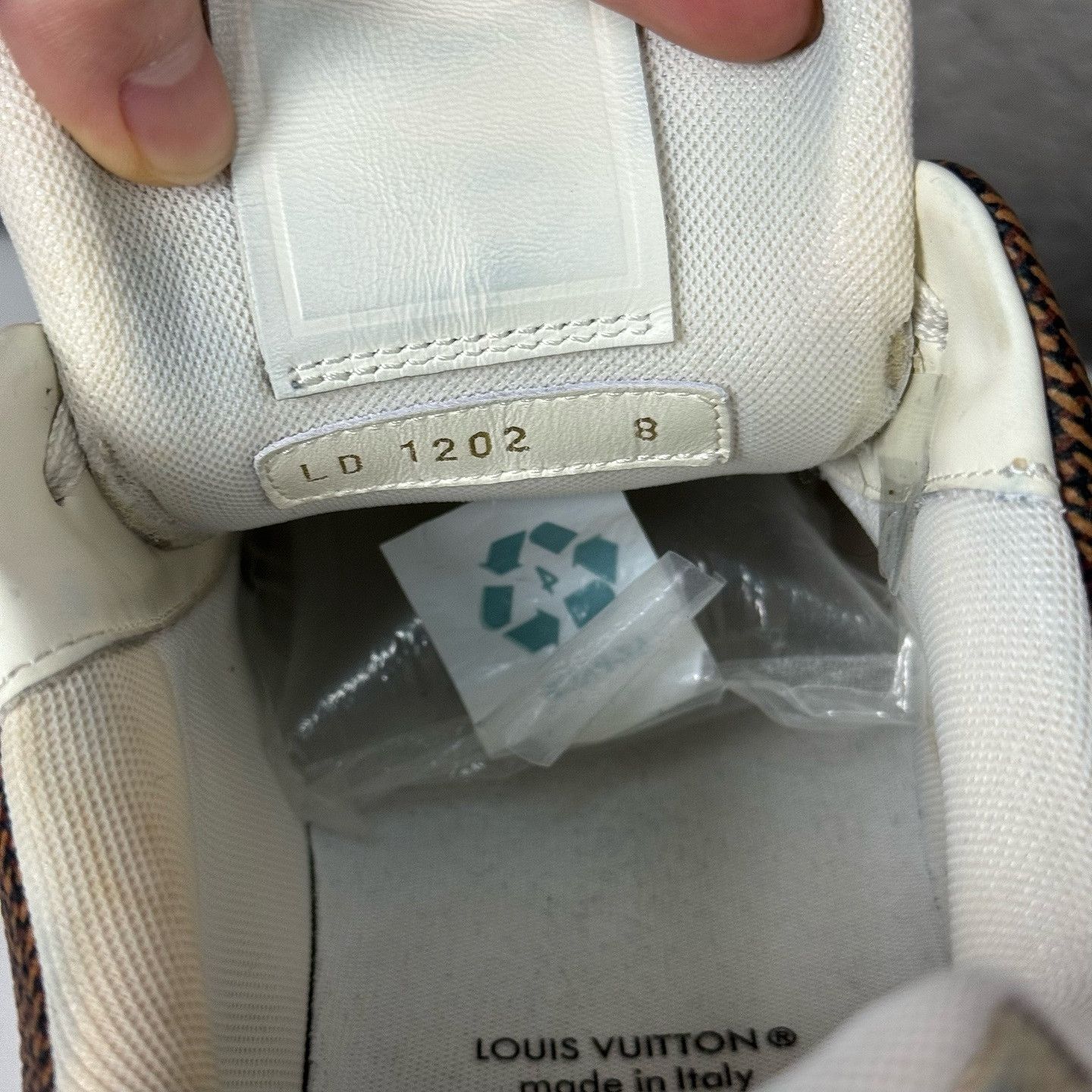 Louis Vuitton Louis Vuitton Damier Trainer Sneakers Size 9 Size US 9 / EU 42 - 5 Thumbnail