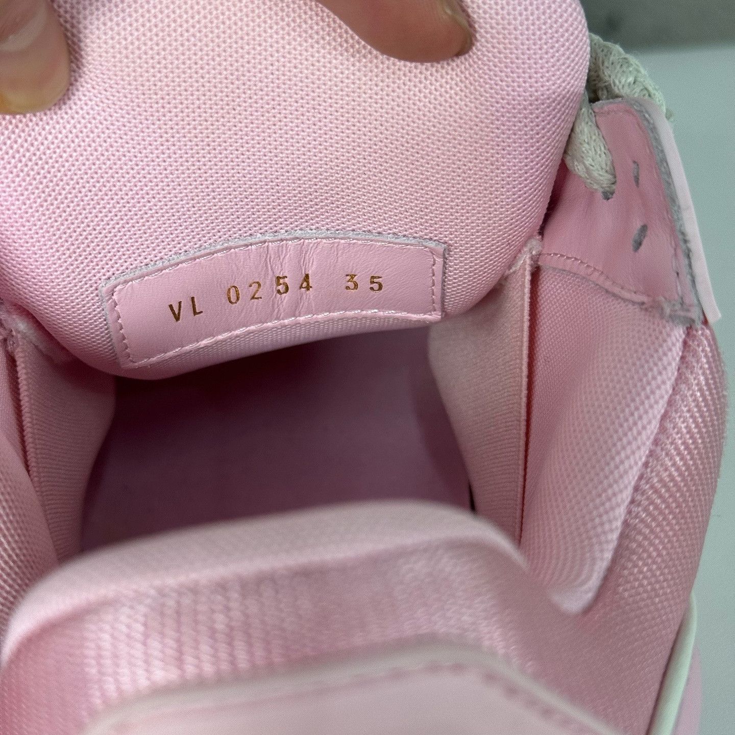 Louis Vuitton Louis Vuitton Pink Trainer Maxi Sneakers Size 35 Size US 5 / IT 35 - 5 Thumbnail