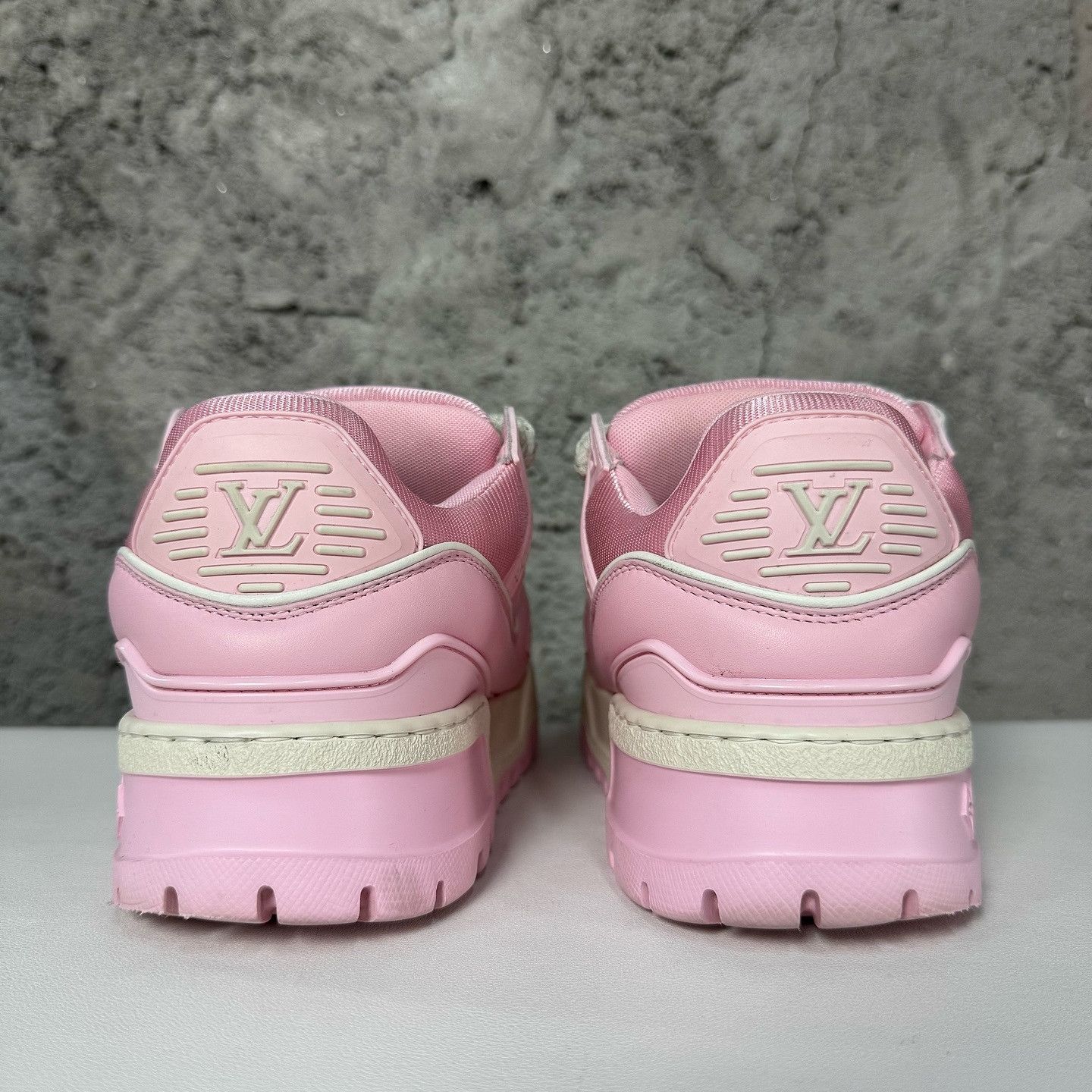 Louis Vuitton Louis Vuitton Pink Trainer Maxi Sneakers Size 35 Size US 5 / IT 35 - 3 Thumbnail