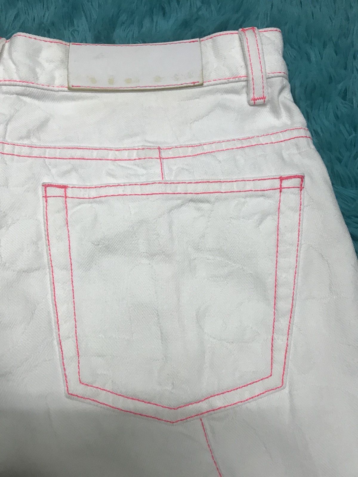 Louis Vuitton Louis Vuitton Pink Stich ‘Paris’ Monogram Spellout Jeans Size US 30 / EU 46 - 6 Thumbnail