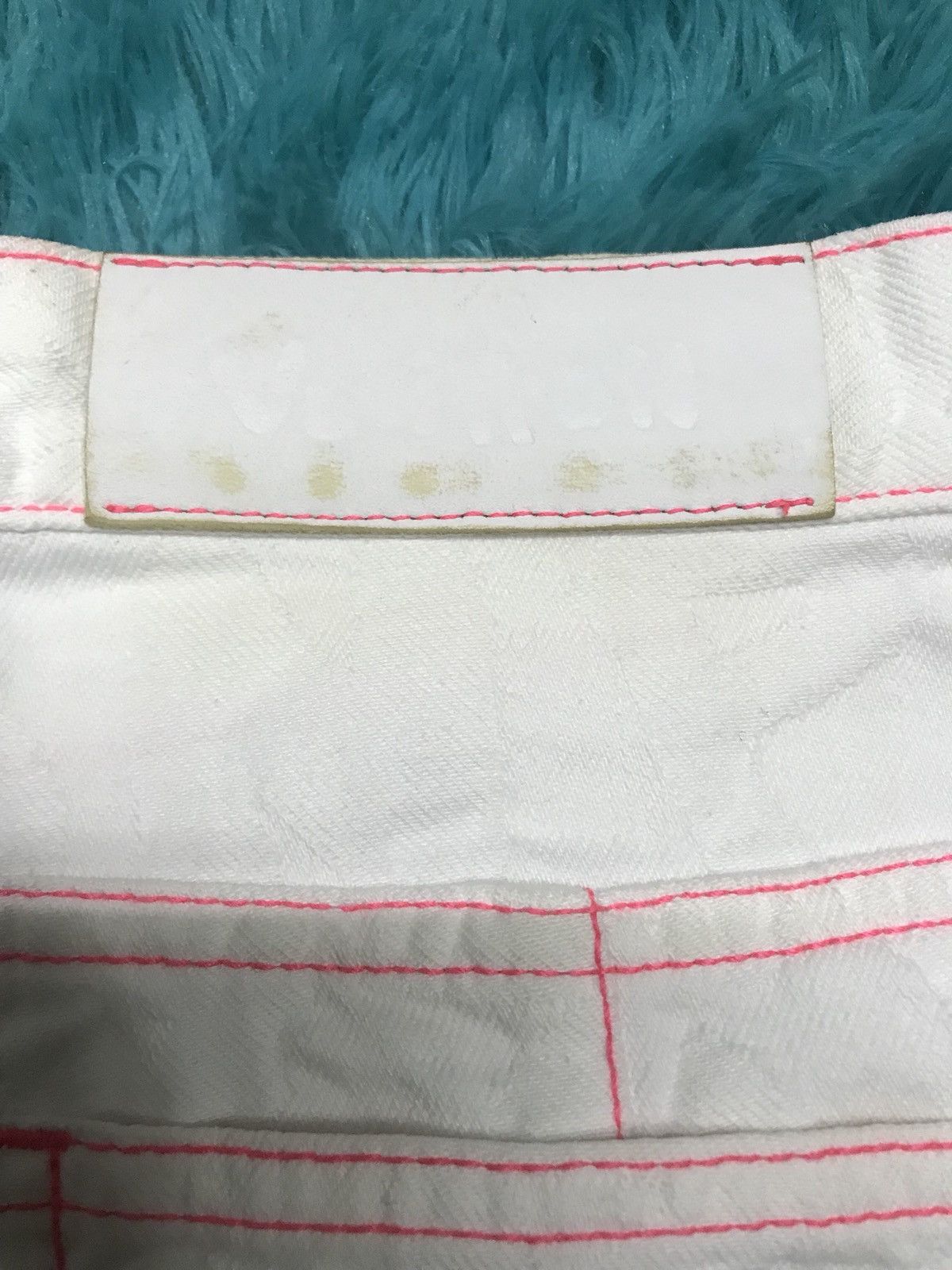 Louis Vuitton Louis Vuitton Pink Stich ‘Paris’ Monogram Spellout Jeans Size US 30 / EU 46 - 7 Thumbnail