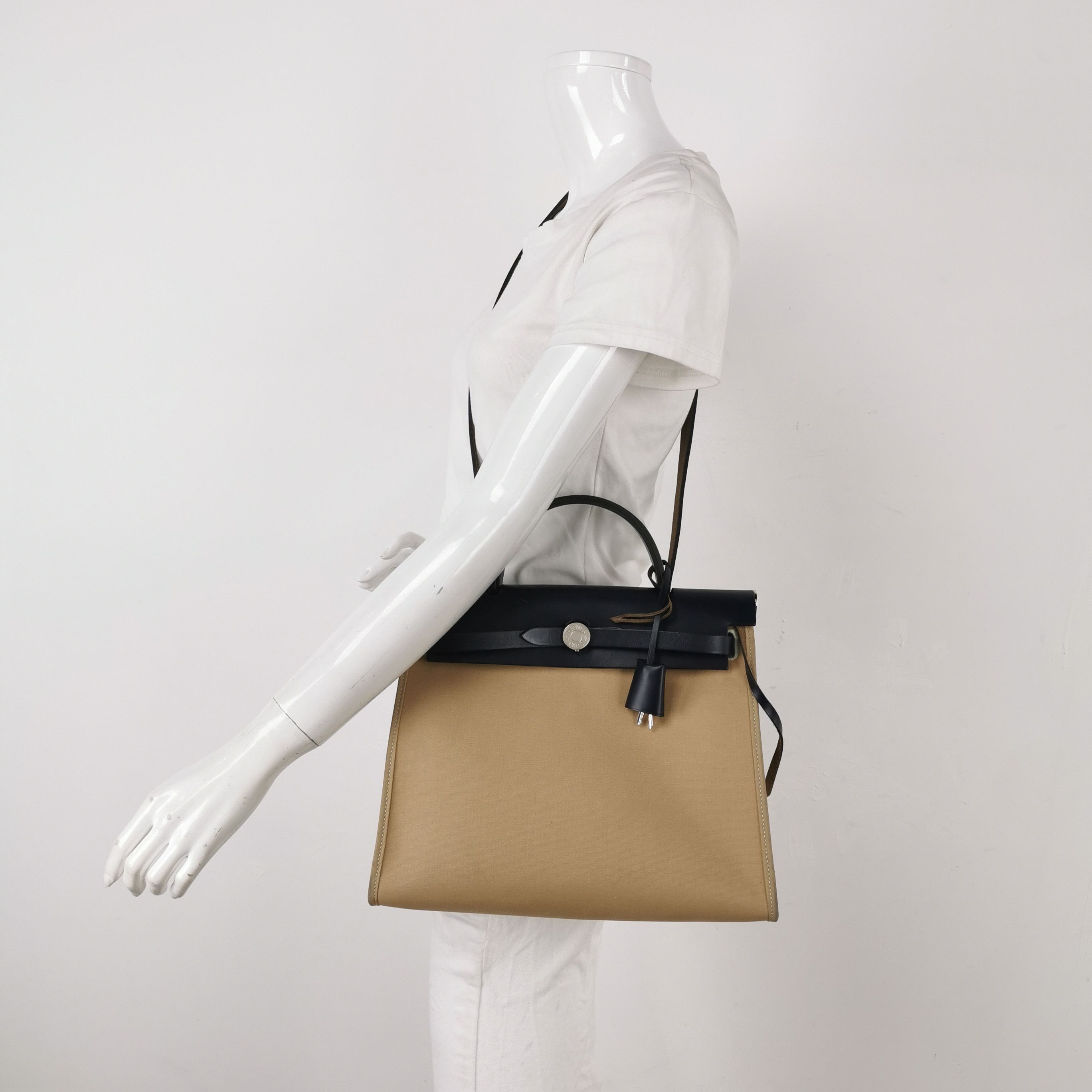 Hermes Hermes Women os Shoulder Bags Size ONE SIZE - 2 Thumbnail